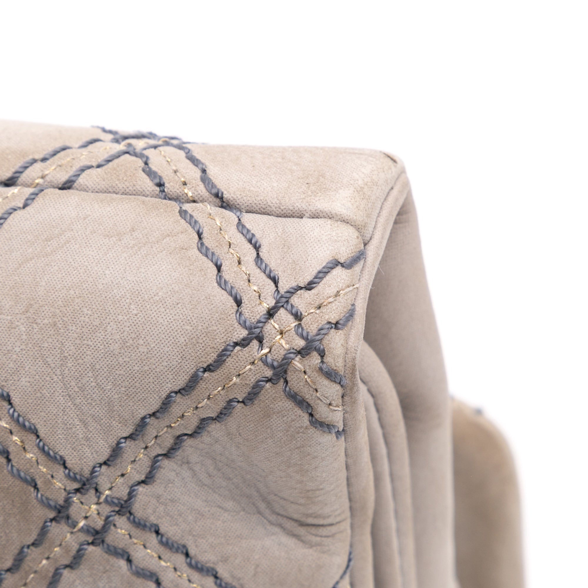 Chanel Jumbo Quilted Calfskin Triple Stitched Flap - image 10