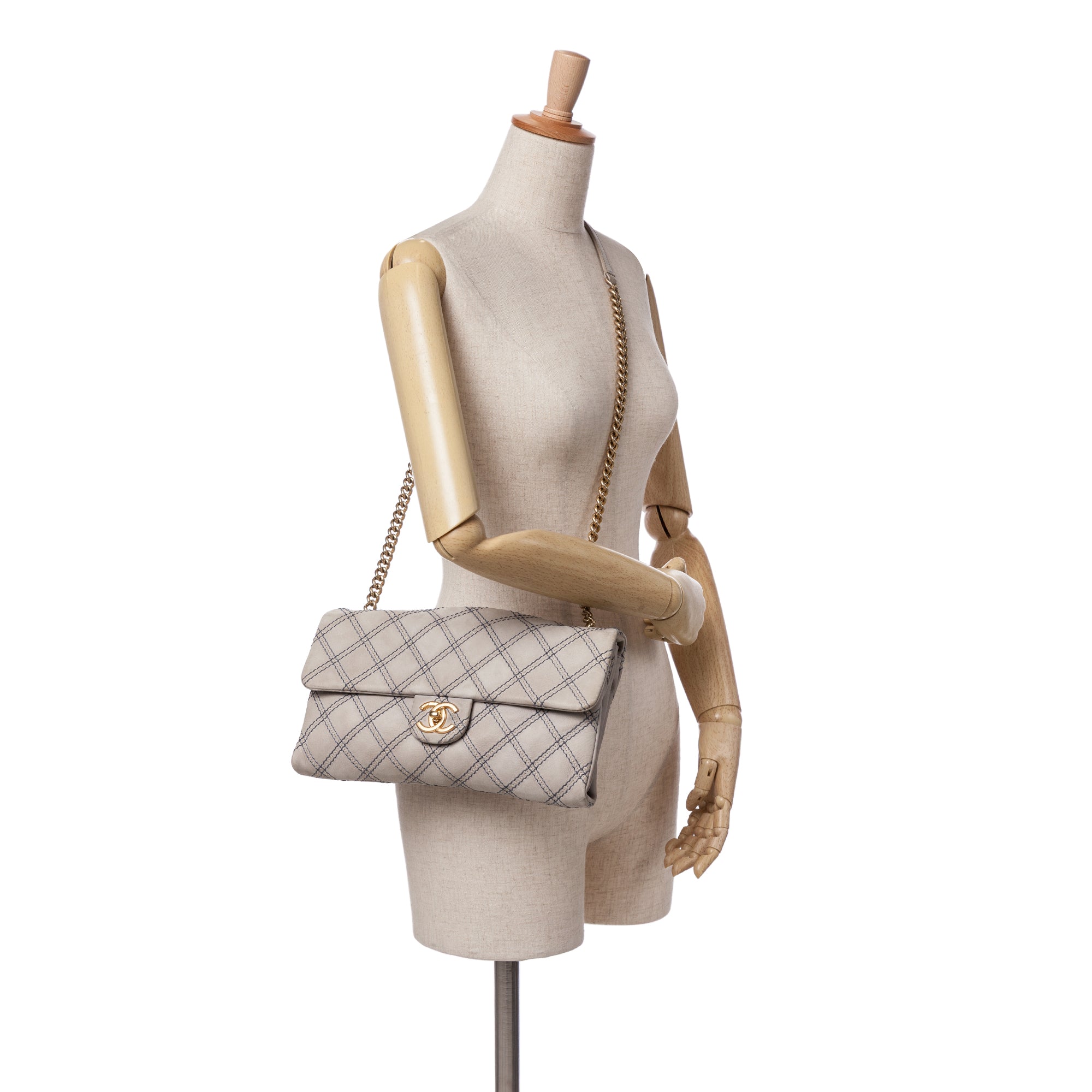 Chanel Jumbo Quilted Calfskin Triple Stitched Flap - image 11