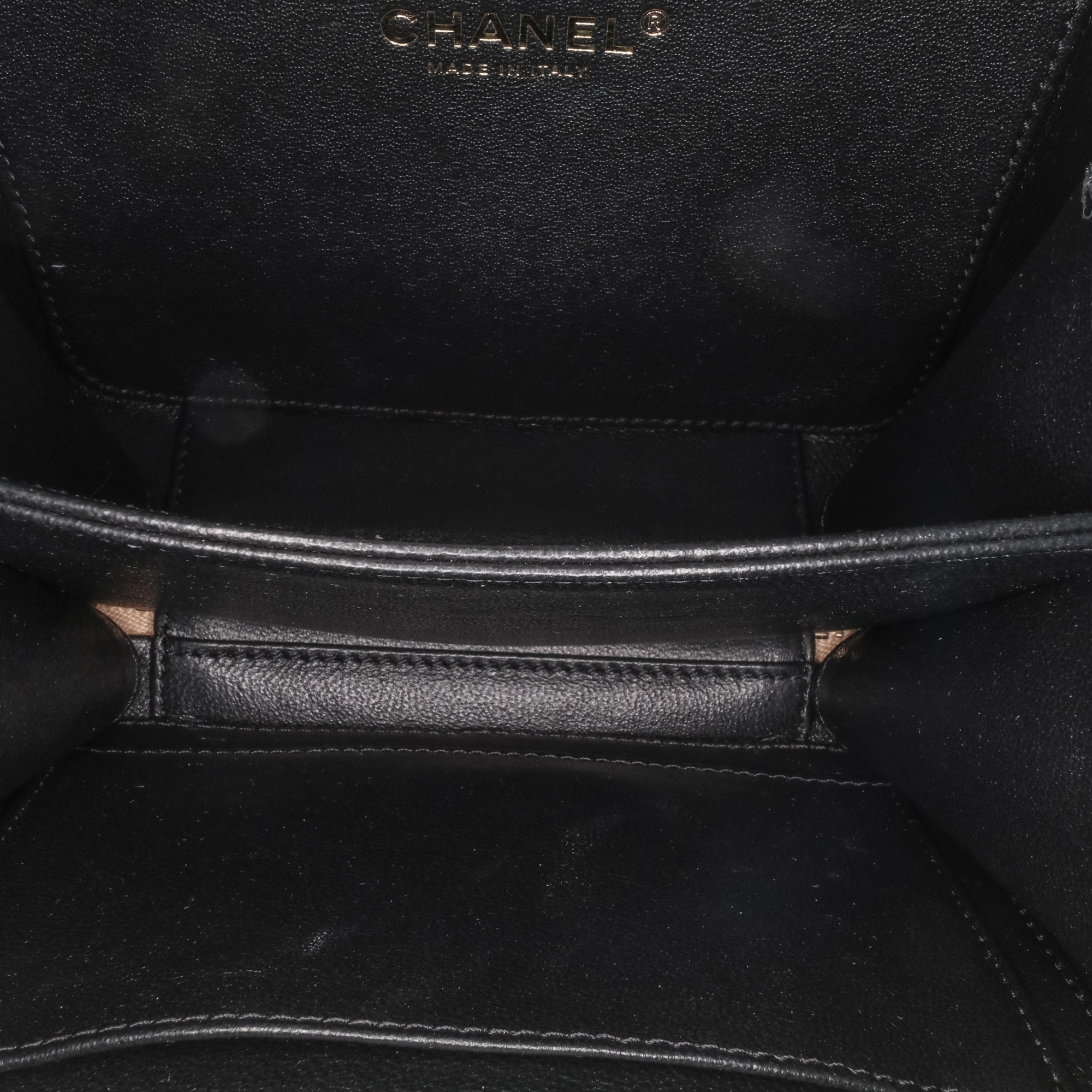 Chanel Small Bicolor Caviar CC Filigree Vanity Case - image 4