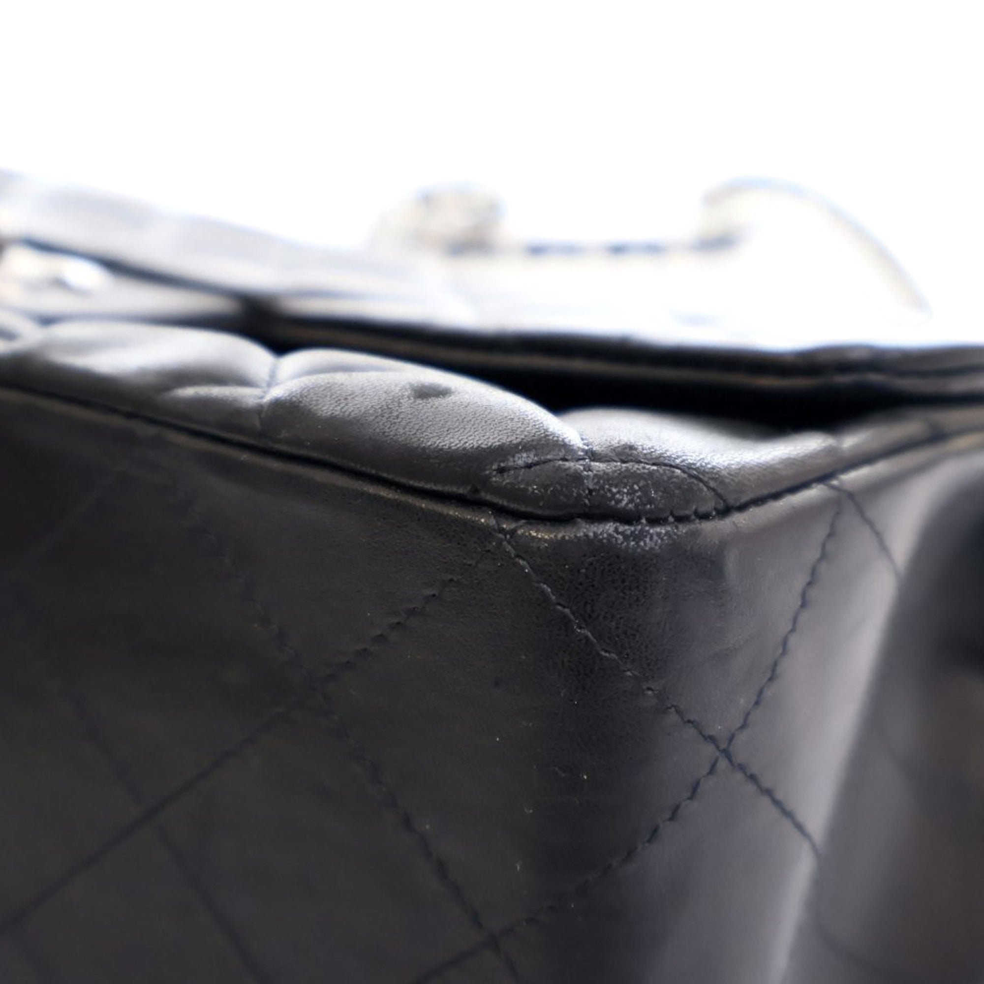 Chanel Jumbo Classic Lambskin Single Flap - image 10