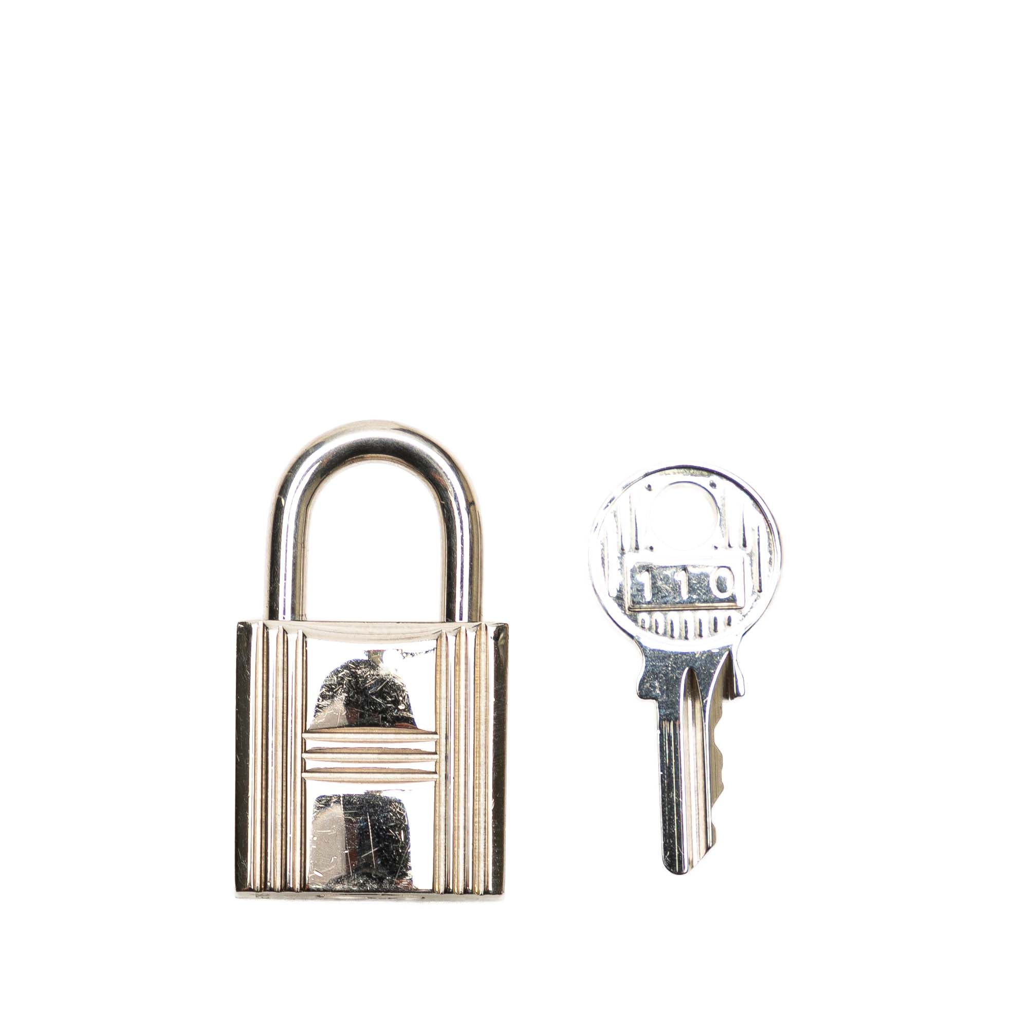 Hermès Clemence Picotin Lock 18 - image 9
