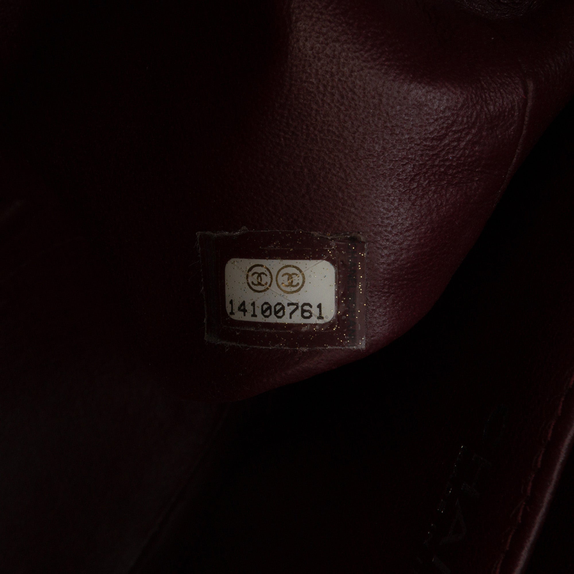 Chanel Maxi Classic Lambskin Single Flap - image 6