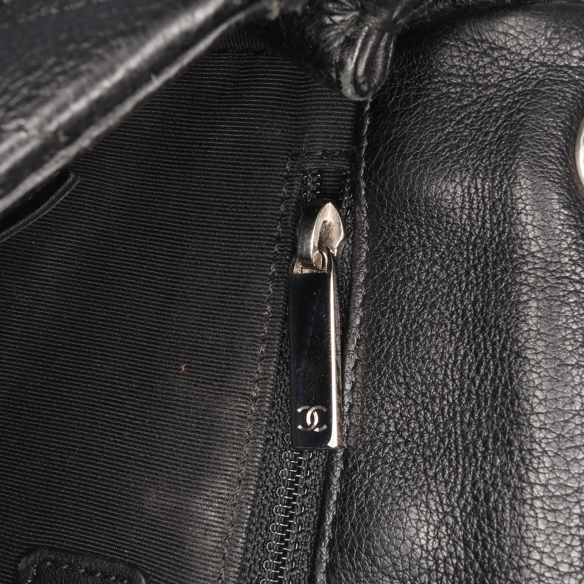 Chanel Small Chevron Calfskin Stud Wars Flap - image 6