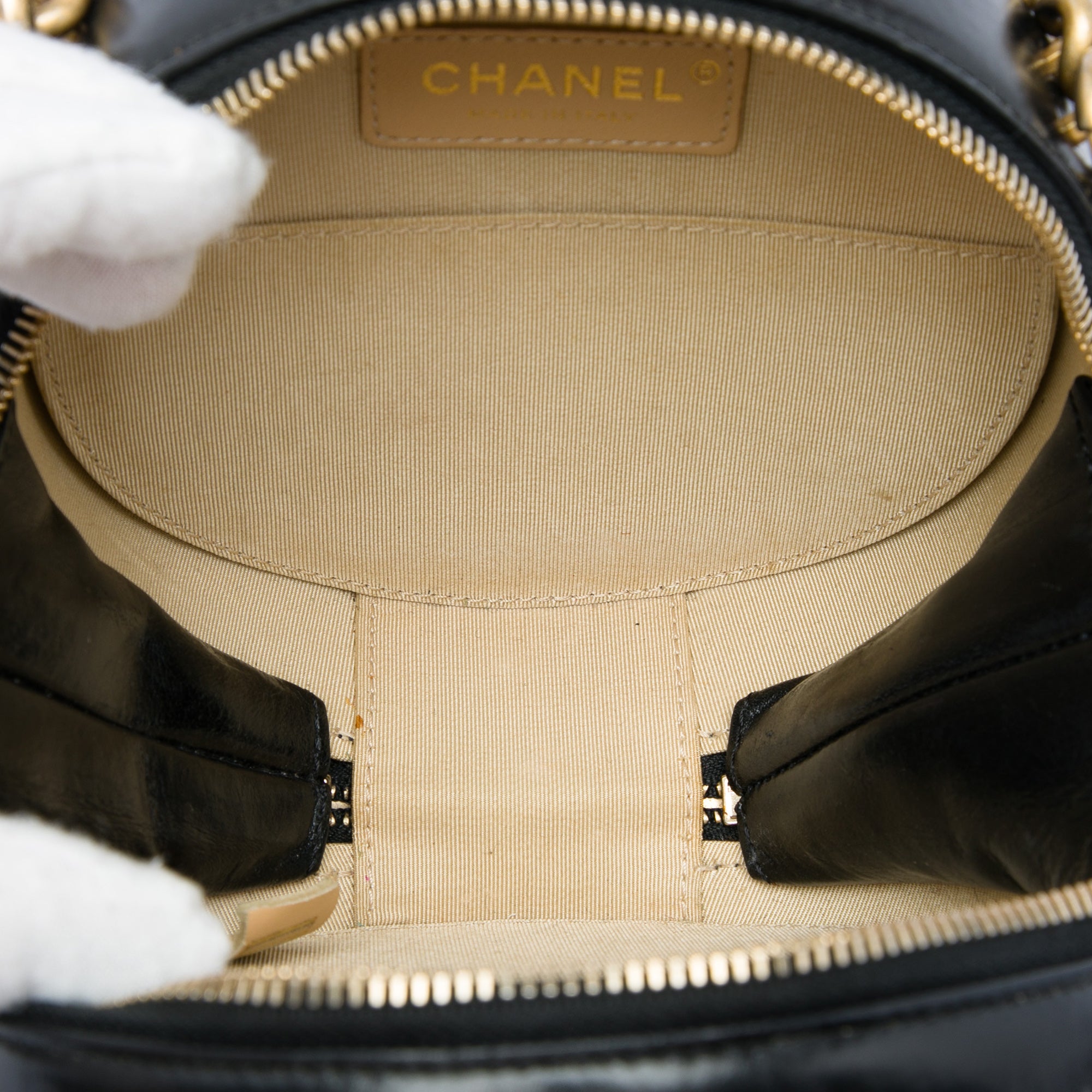 Chanel Glazed Calfskin Round As Earth Evening Bag - image 4