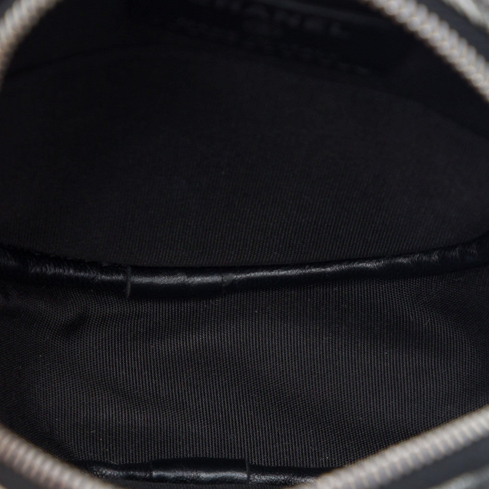 Chanel CC Calfskin Floral Round Clutch with Chain - image 4
