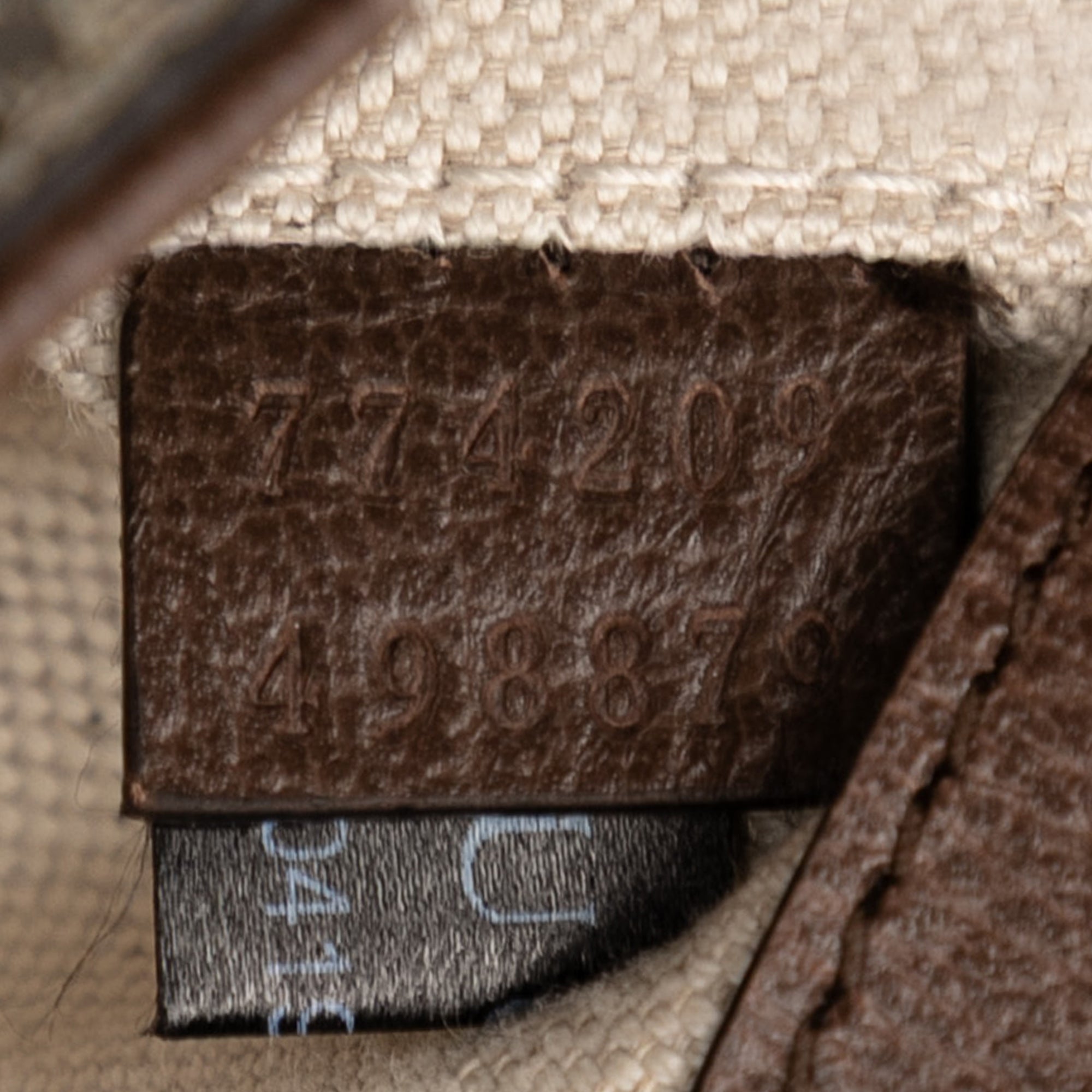 Gucci Mini GG Supreme Asymmetric Horsebit 1955 Shoulder Bag - image 6
