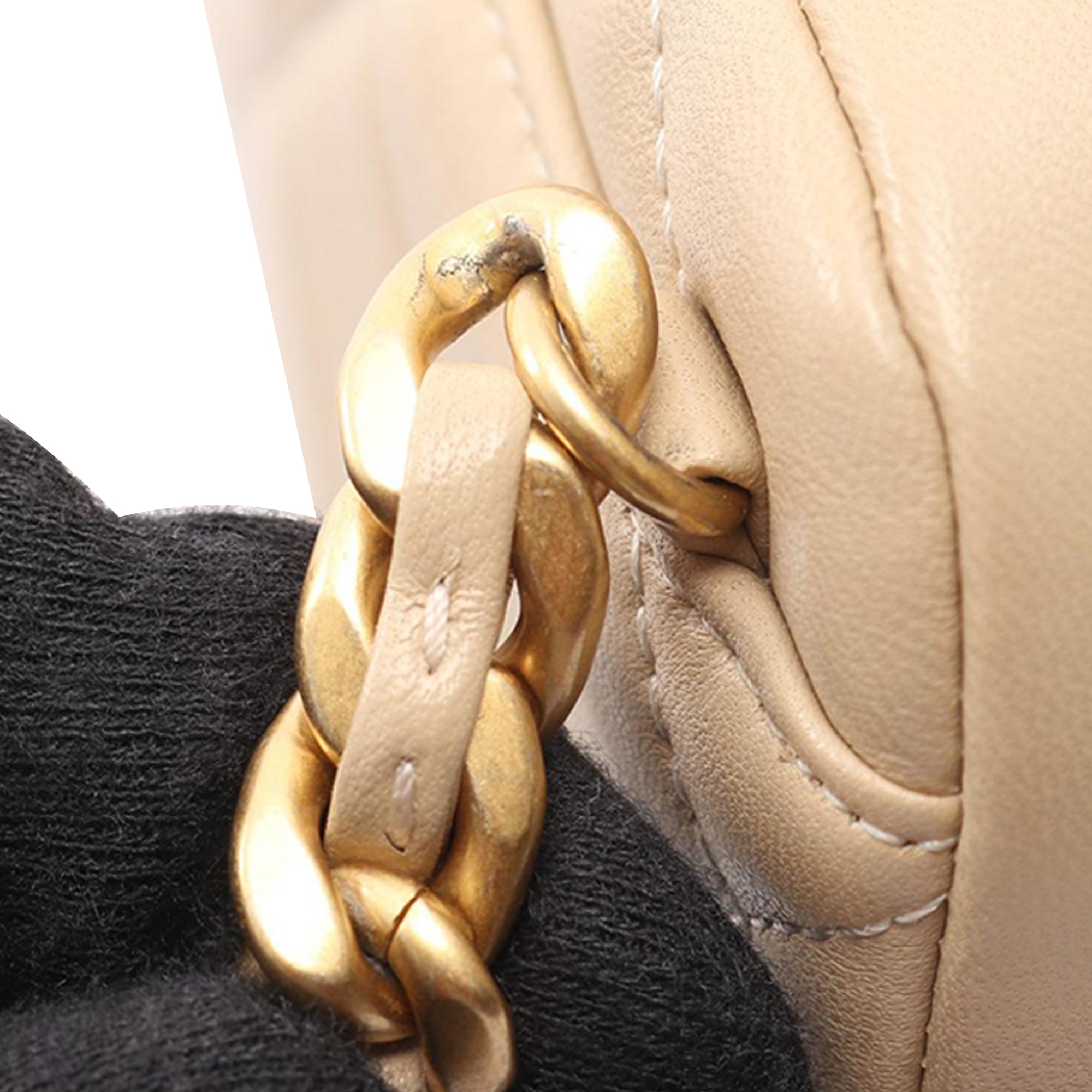 Chanel Lambskin 19 Camera Bag - image 9