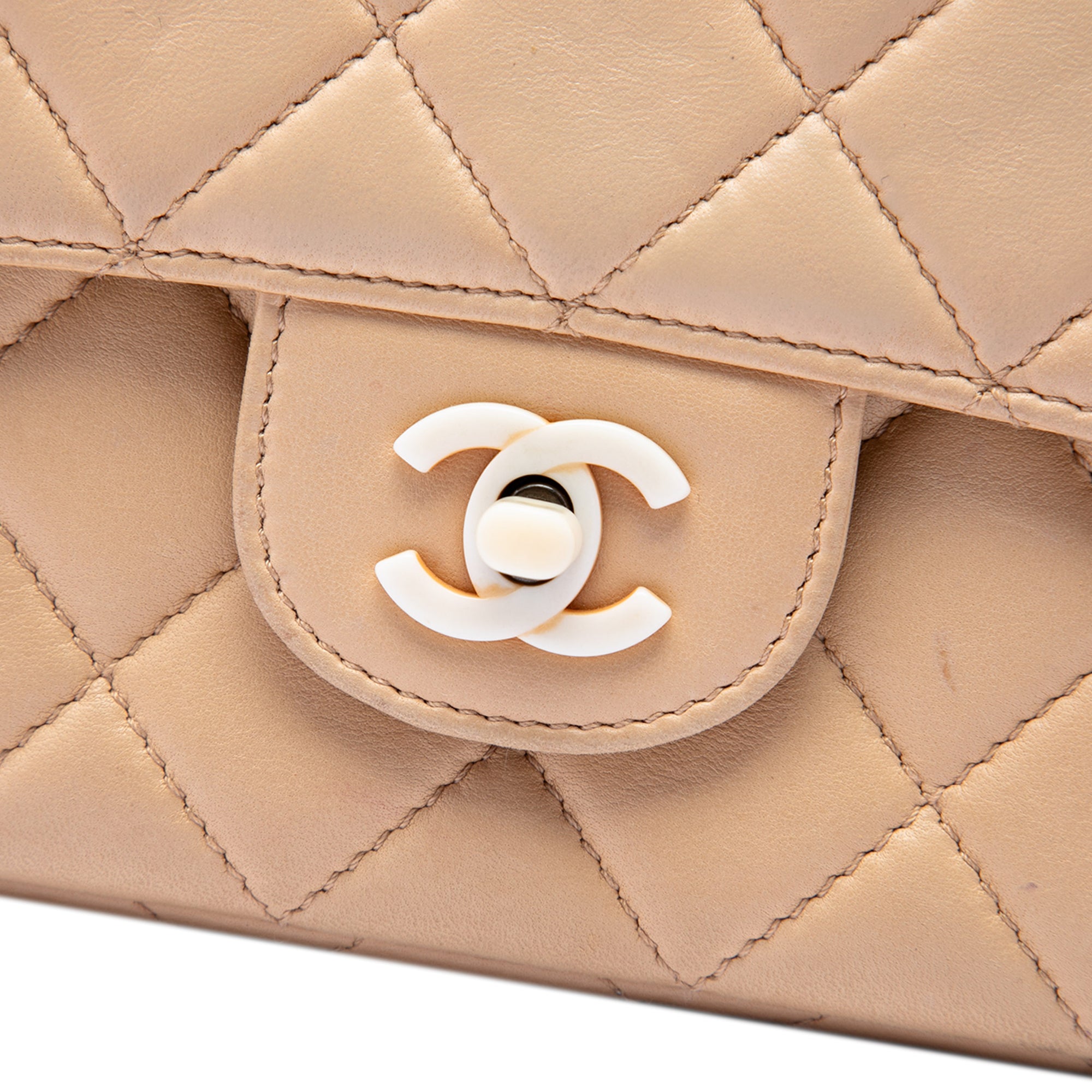 Chanel CC Quilted Lambskin Resin Chain Single Flap - image 5