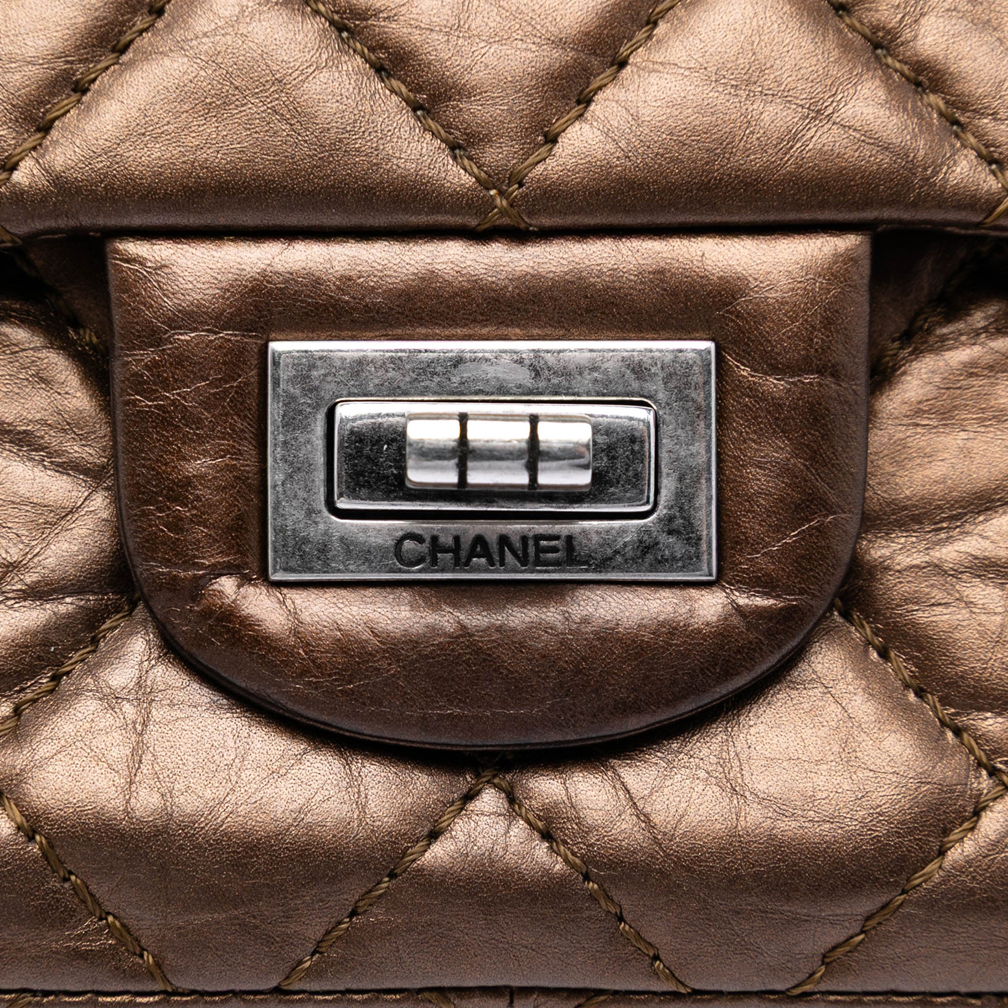 Chanel Quilted Metallic Aged Calfskin Reissue 2.55 Double Flap 226 - image 5