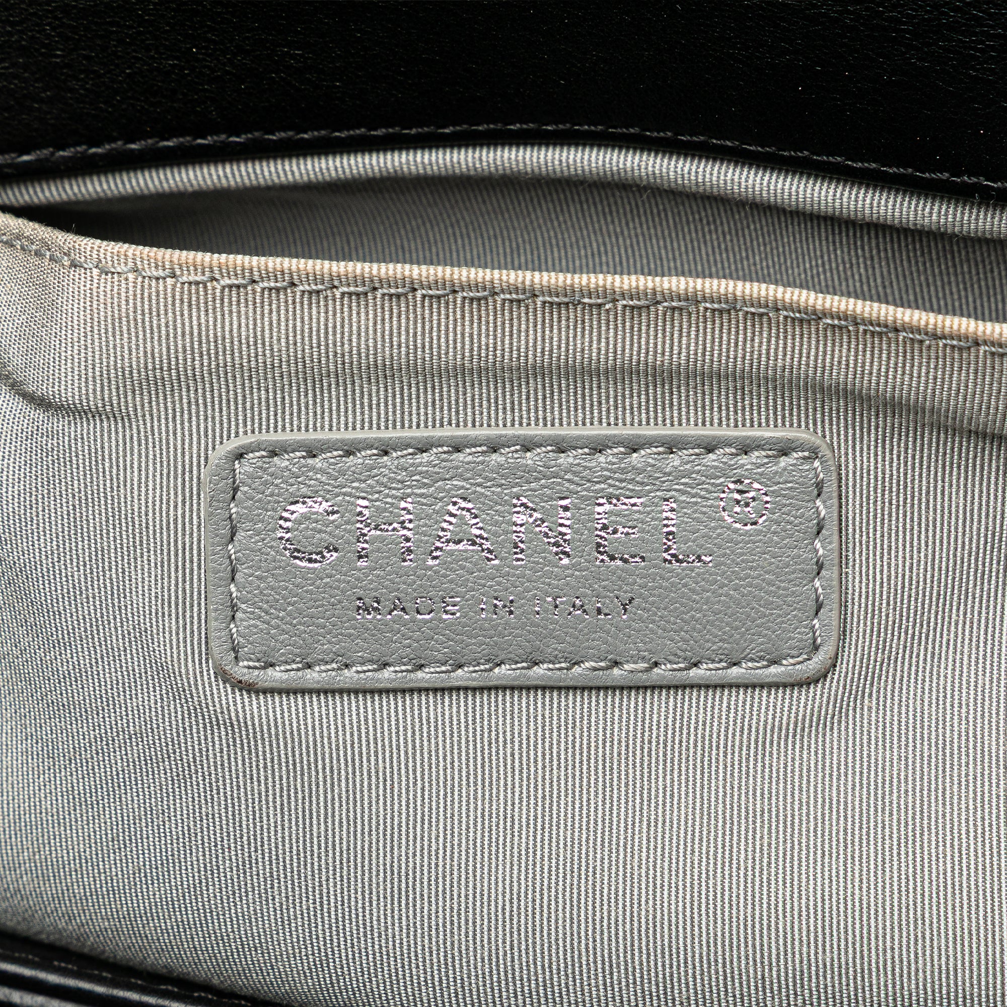 Chanel Old Medium Calfskin Double Stitch Boy Flap - image 5