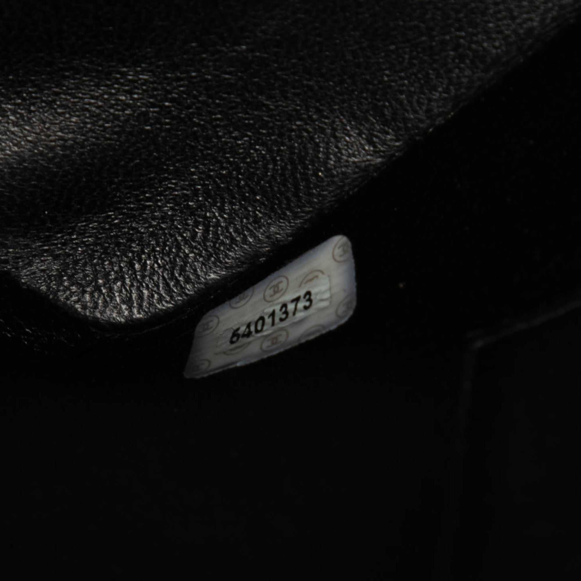 Chanel Caviar Medallion Tote - image 6