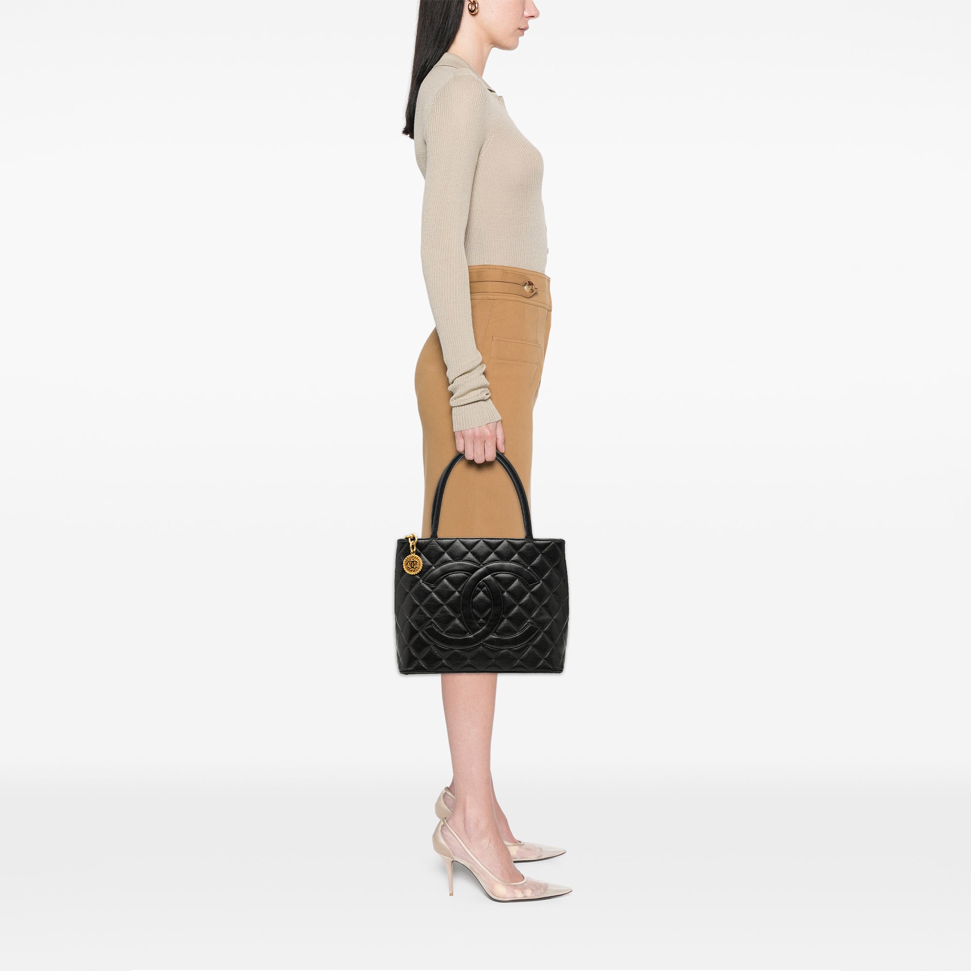 Chanel Caviar Medallion Tote - image 7