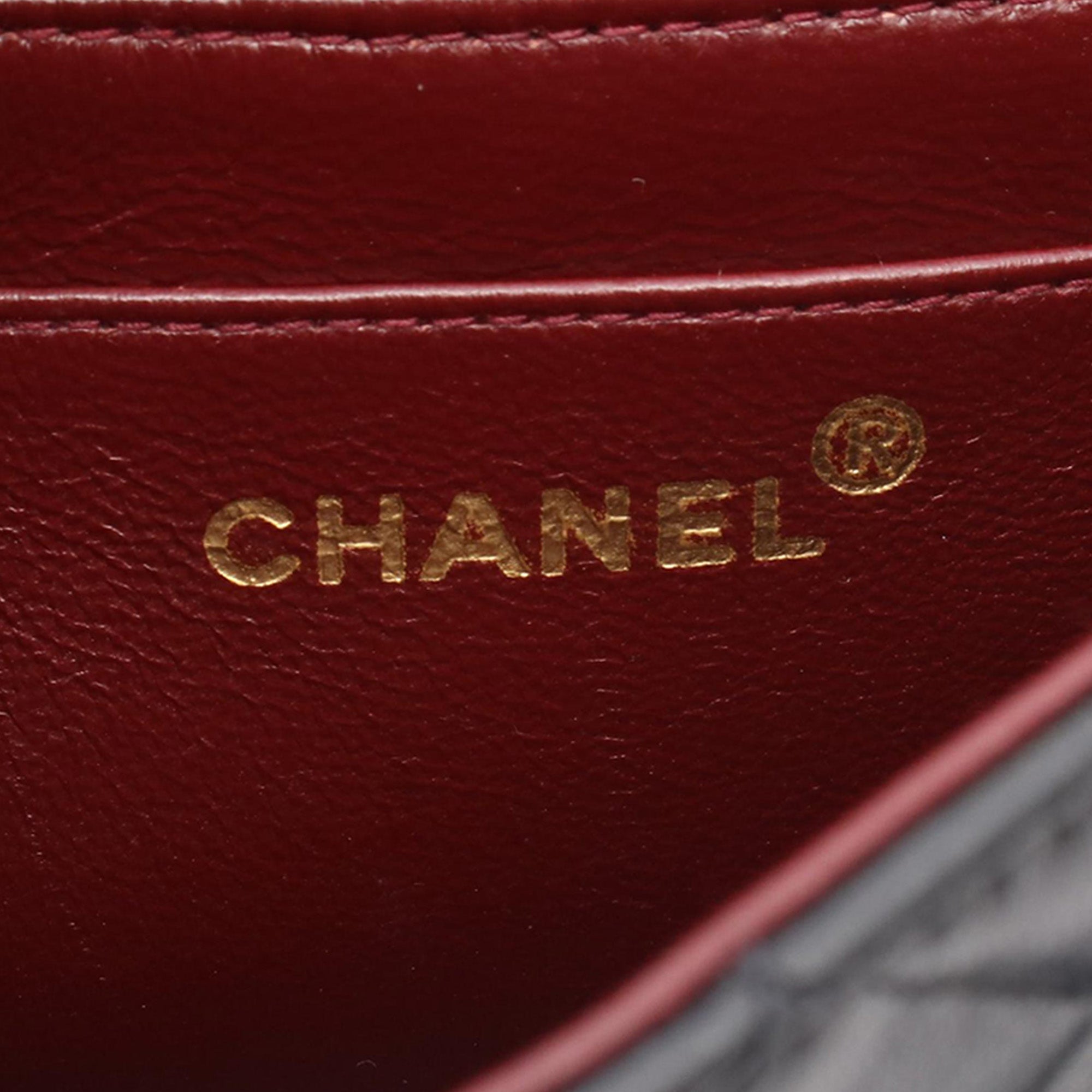 Chanel Small Lambskin Diana Flap - image 4