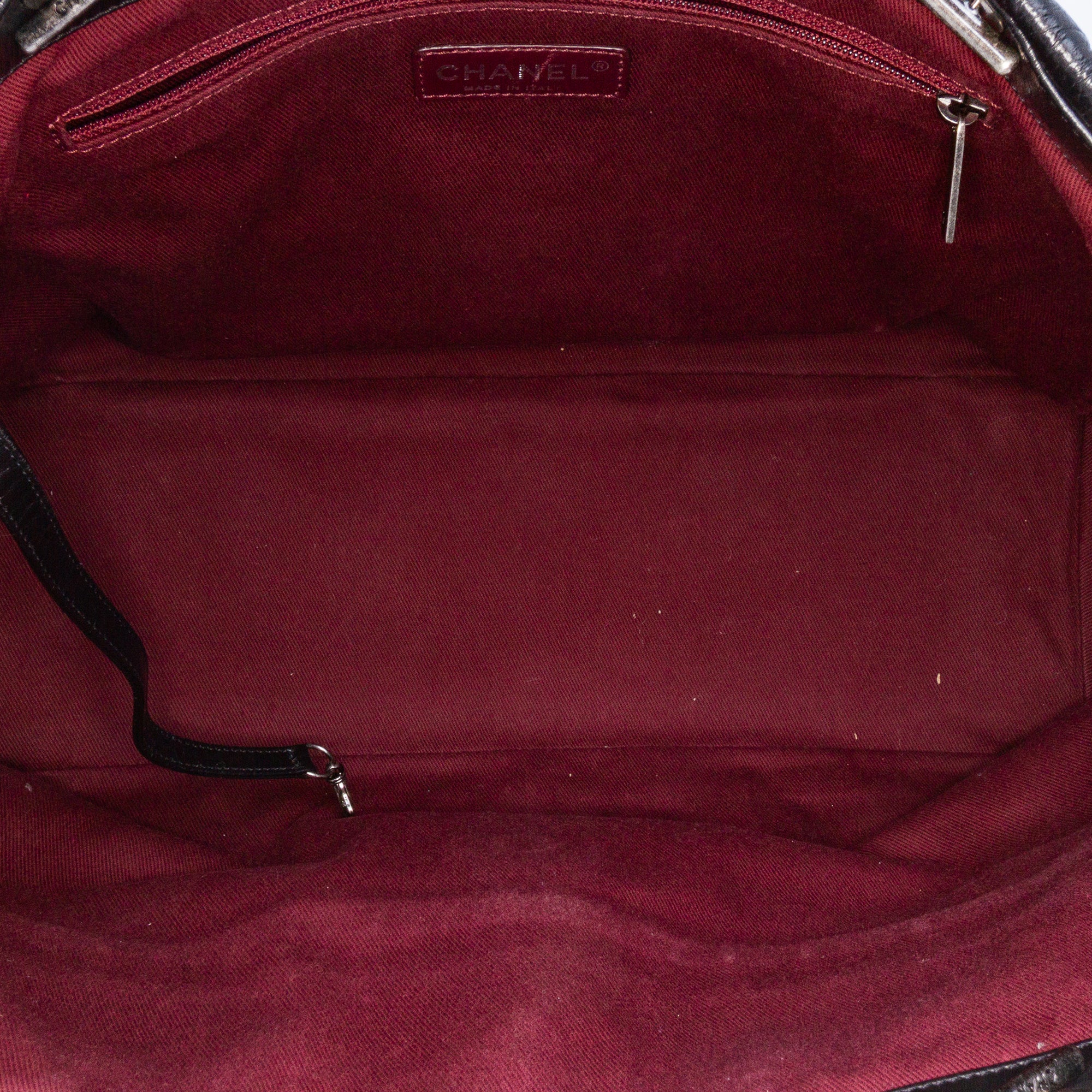 Chanel Large Quilted Glazed Calfskin Duo Color Tote - image 4