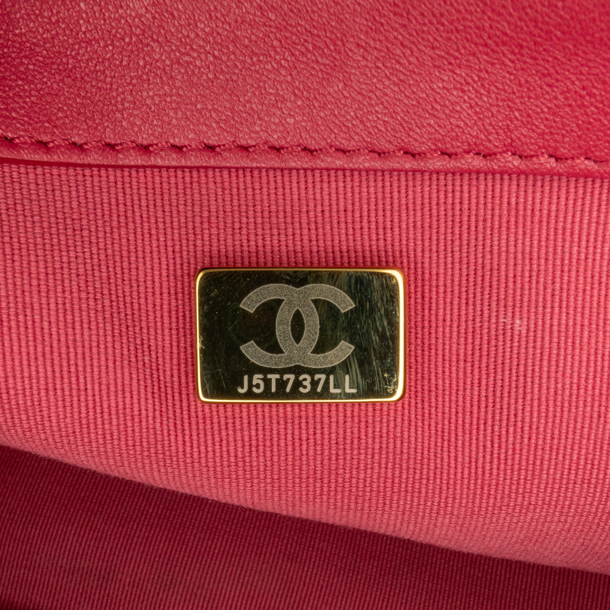 Chanel Small Quilted Lambskin On And On Chain Flap - image 7