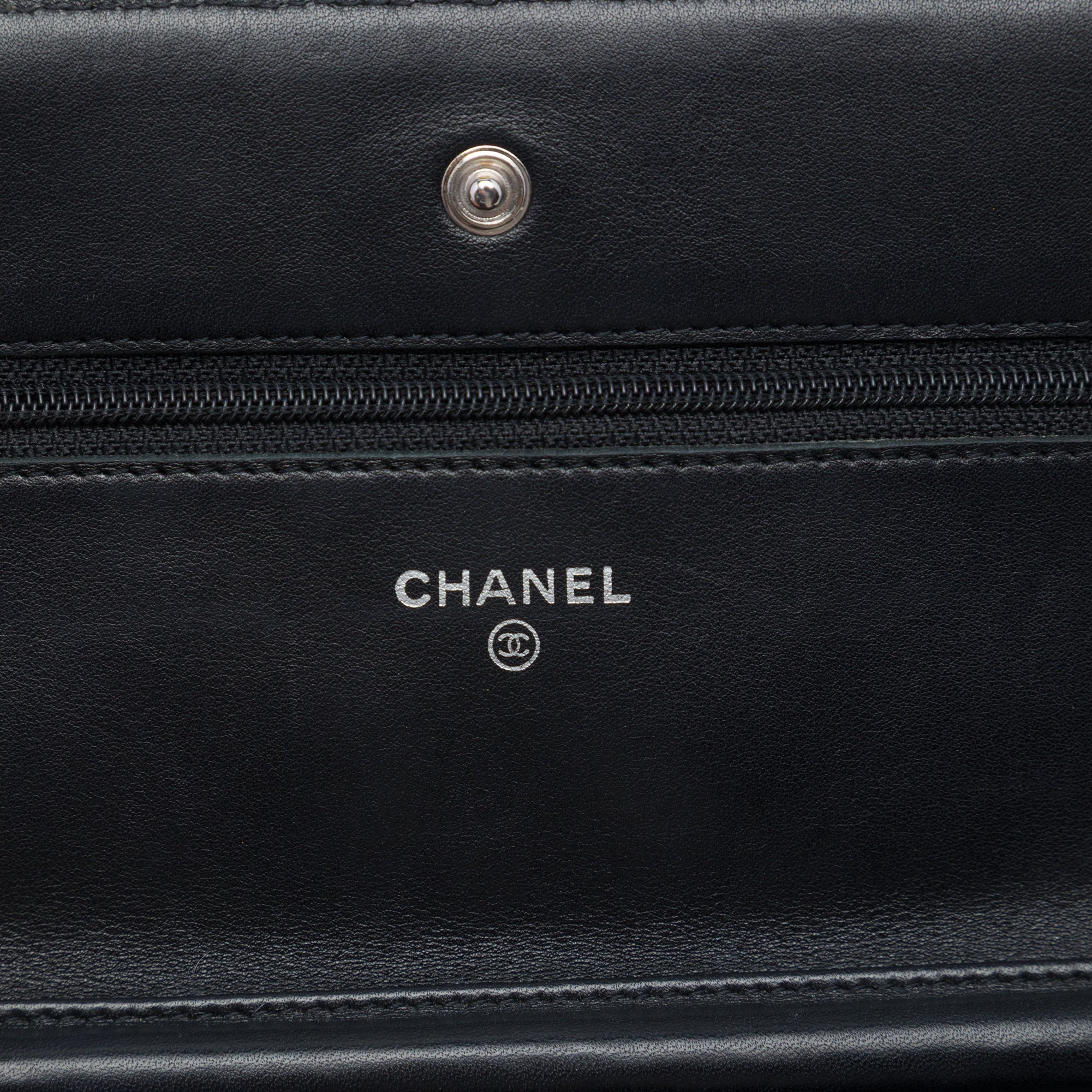 Chanel CC Quilted Patent Wallet On Chain - image 5
