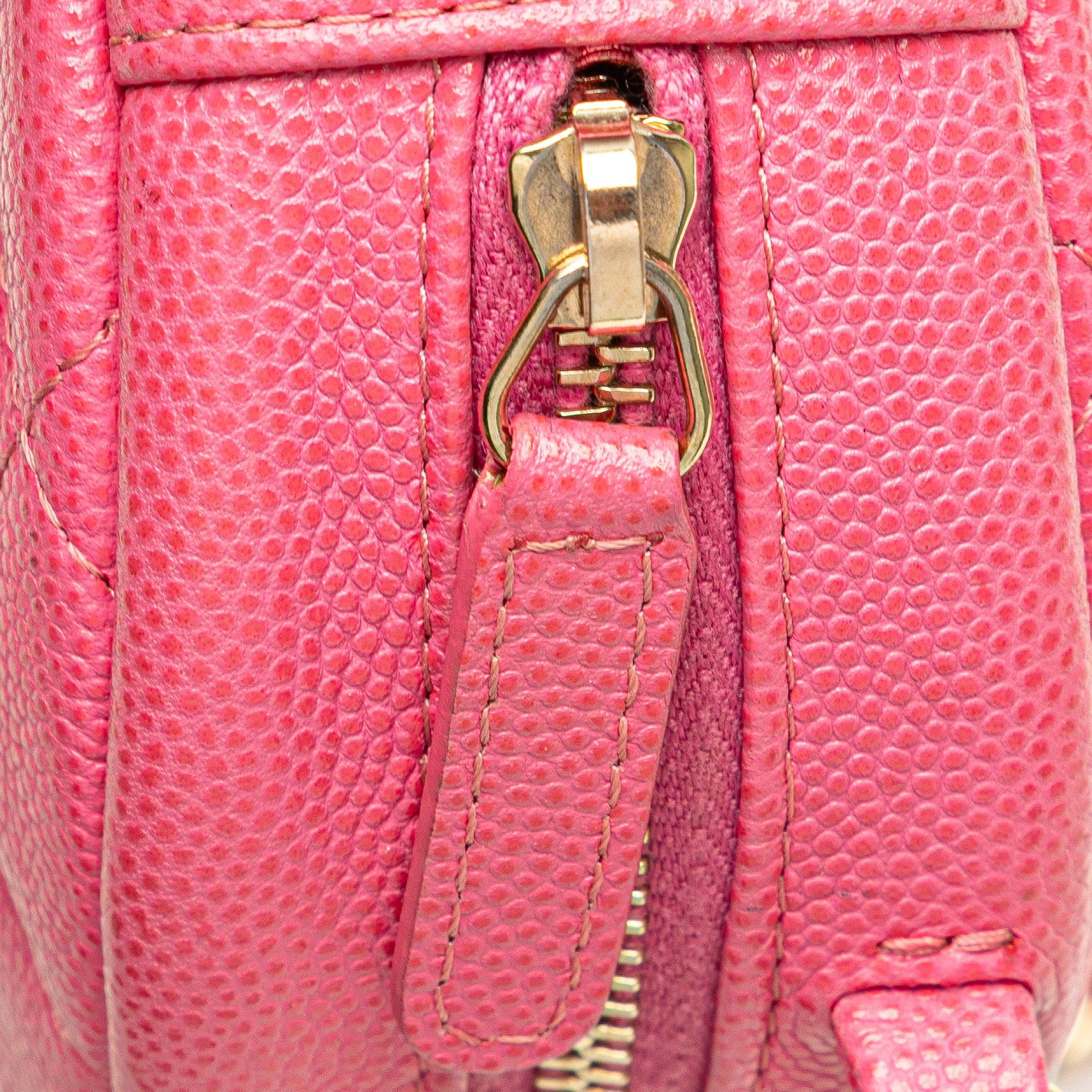 Chanel CC Quilted Caviar Round Clutch With Chain - image 7