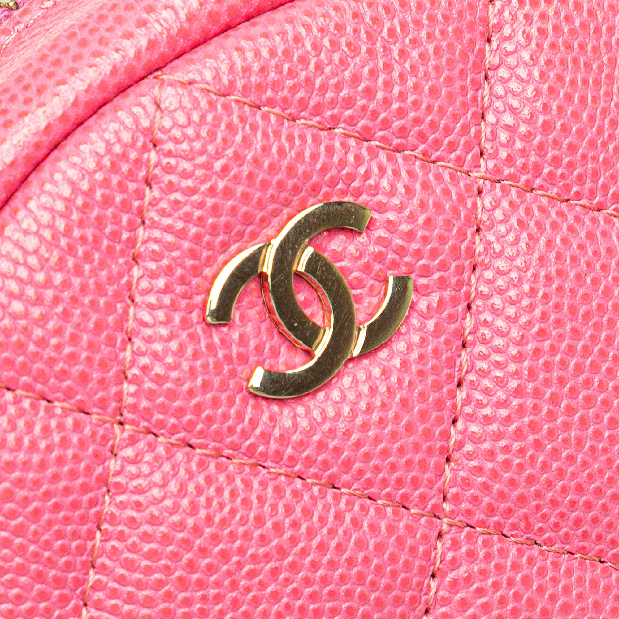 Chanel CC Quilted Caviar Round Clutch With Chain - image 8