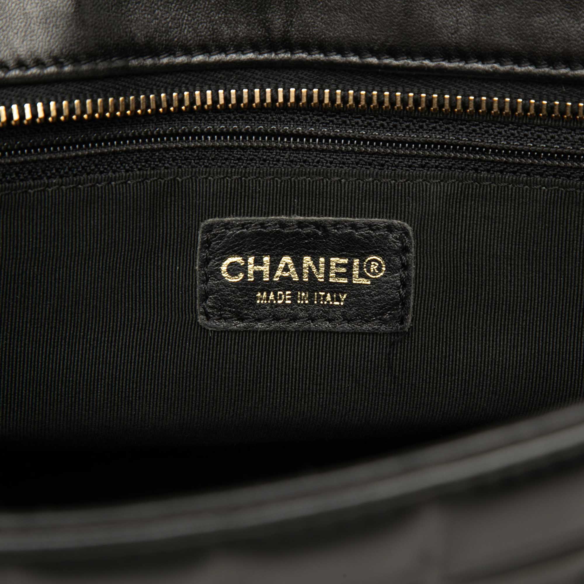 Chanel CC Chocolate Bar Lambskin Tote - image 5