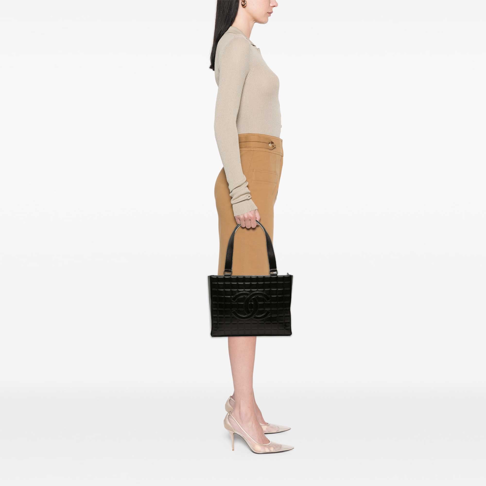 Chanel CC Chocolate Bar Lambskin Tote - image 6