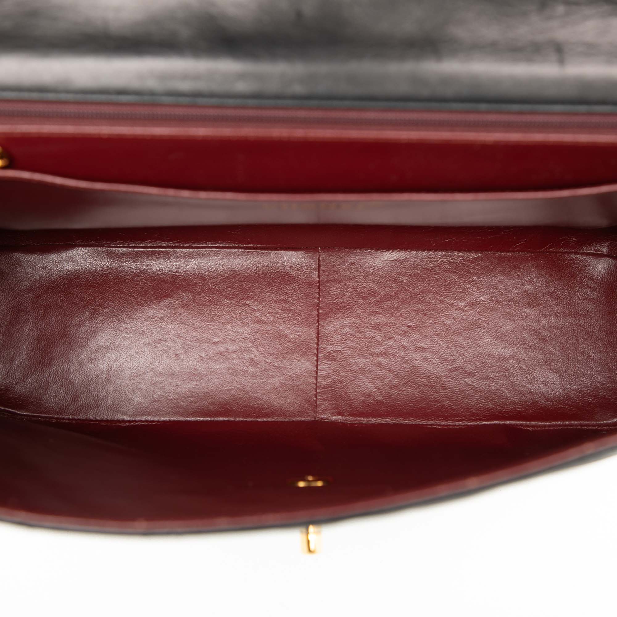 Chanel Maxi XL Classic Lambskin Single Flap - image 4
