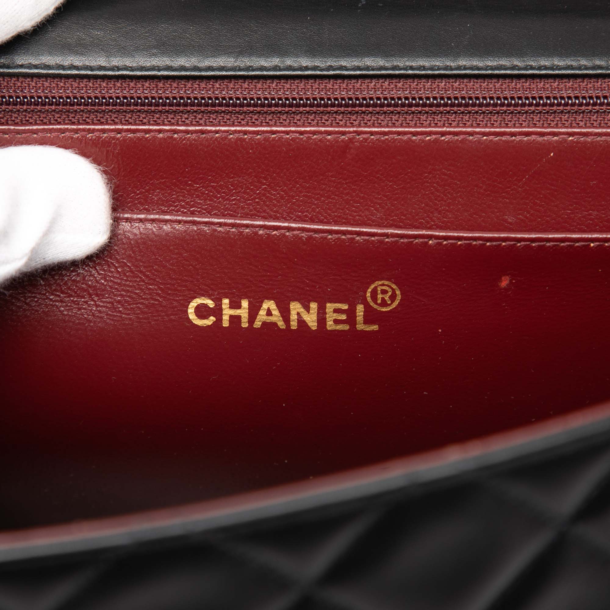 Chanel Maxi XL Classic Lambskin Single Flap - image 5