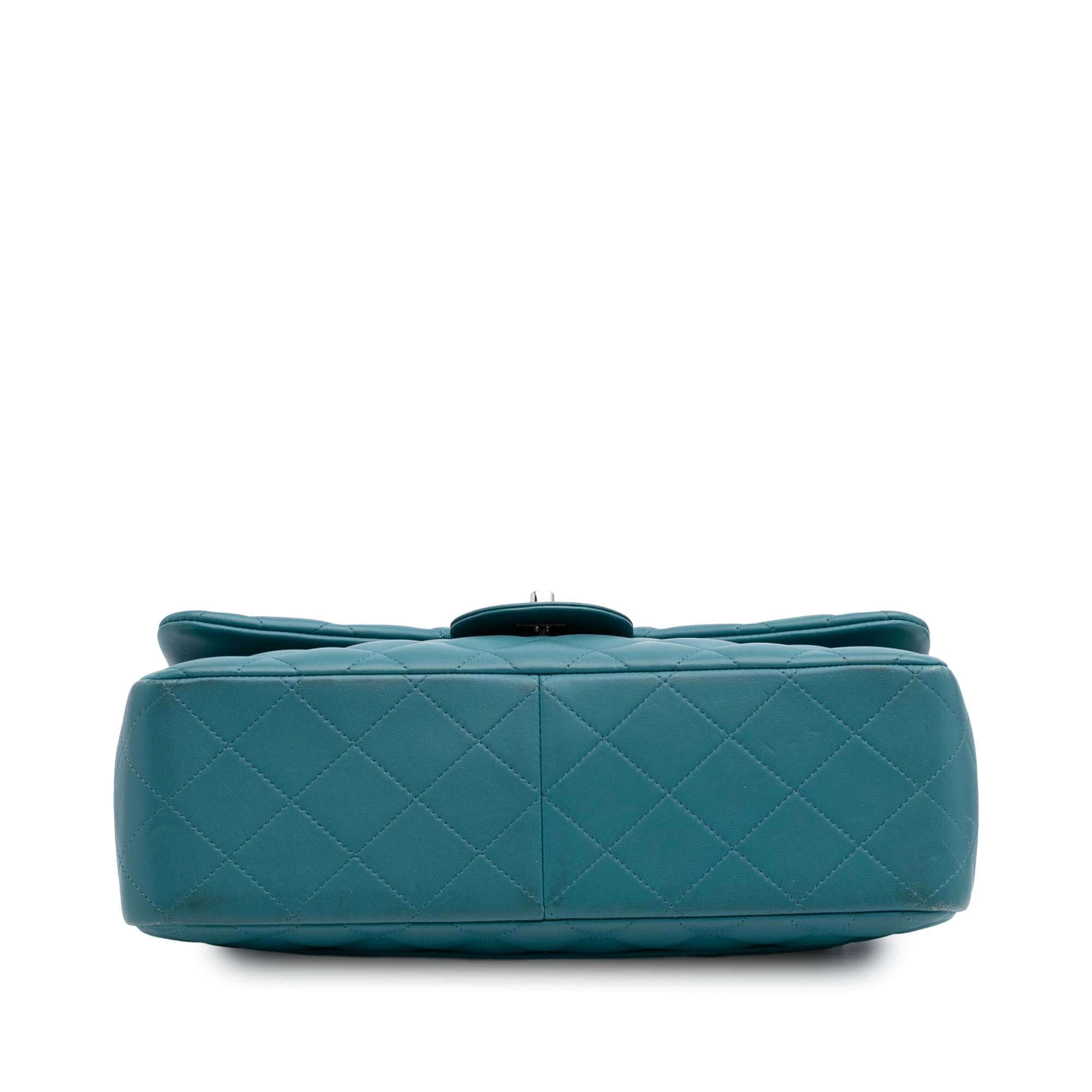 Chanel Jumbo Classic Lambskin Double Flap