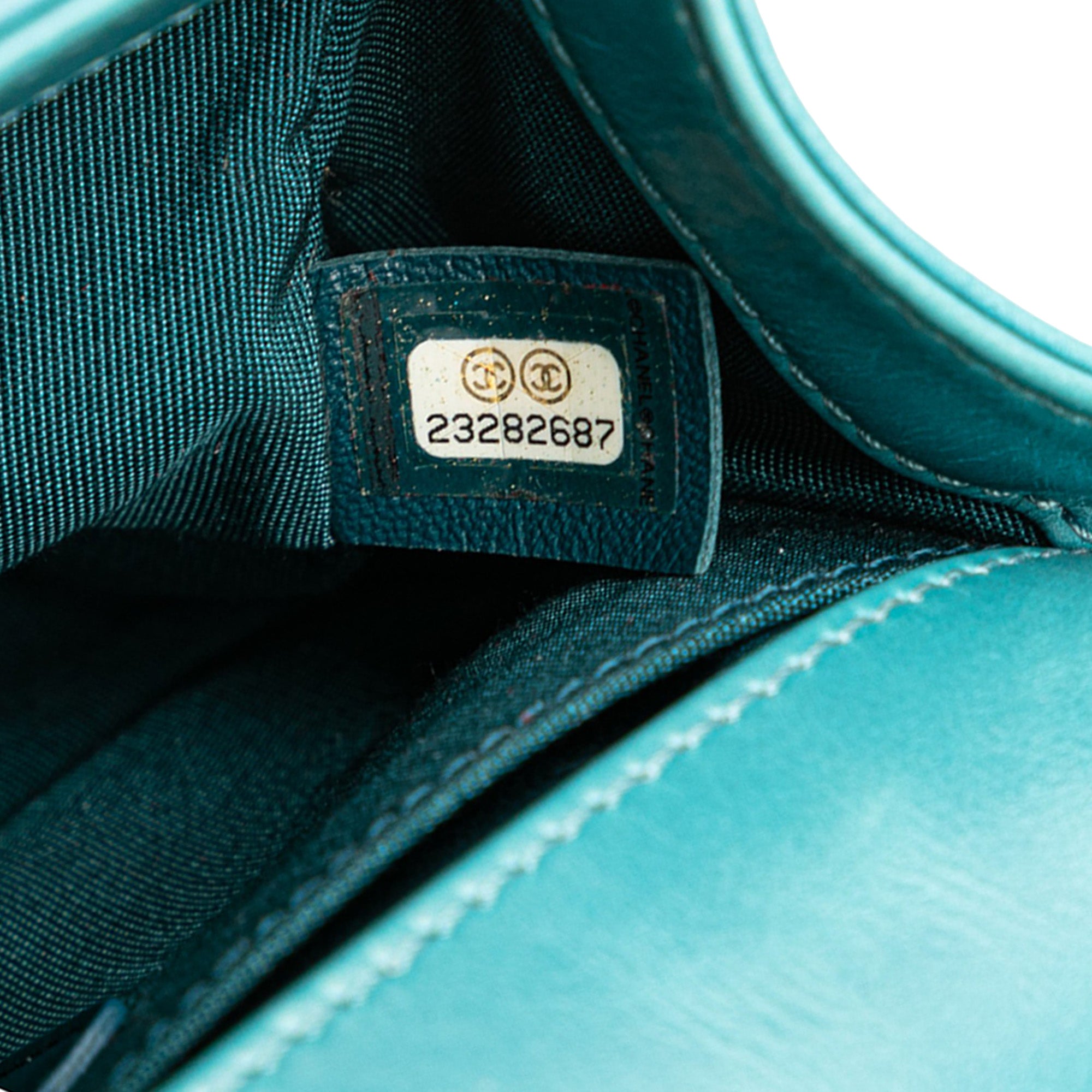 Chanel Small Bicolor Shearling Boy Flap - image 6