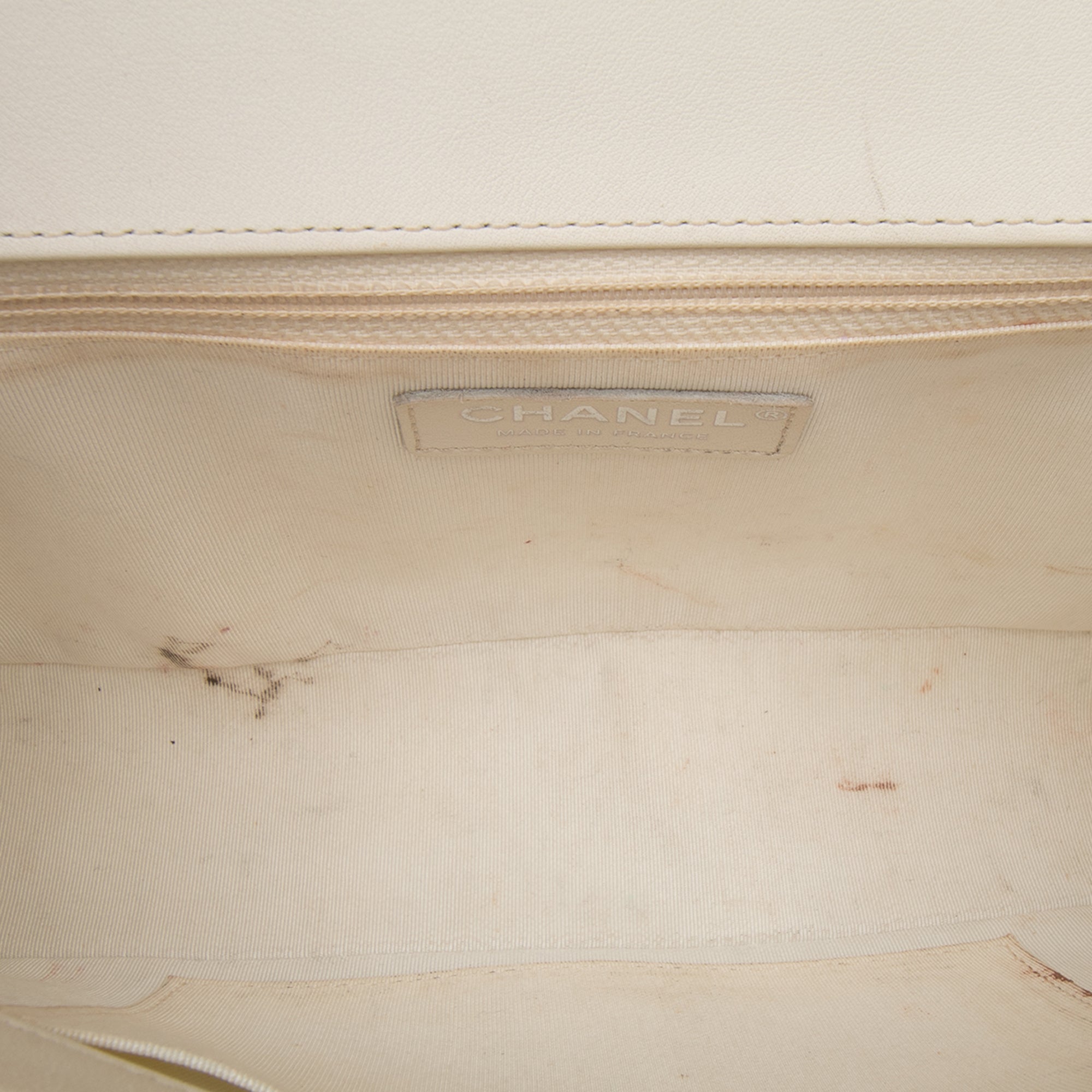 Chanel Medium Quilted Lambskin Boy Flap - image 4