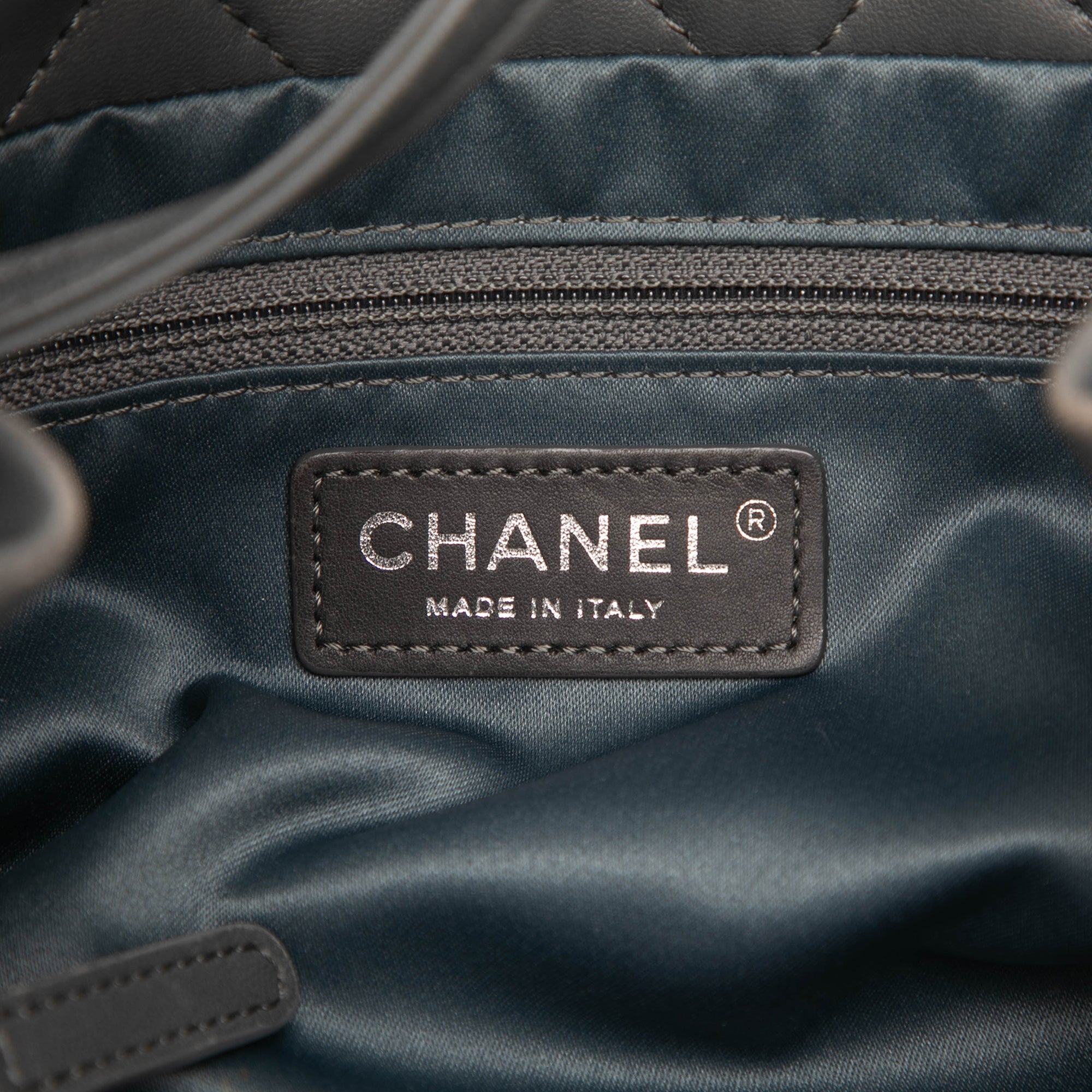 Chanel Small Quilted Lambskin Coco Loop Tote - image 5