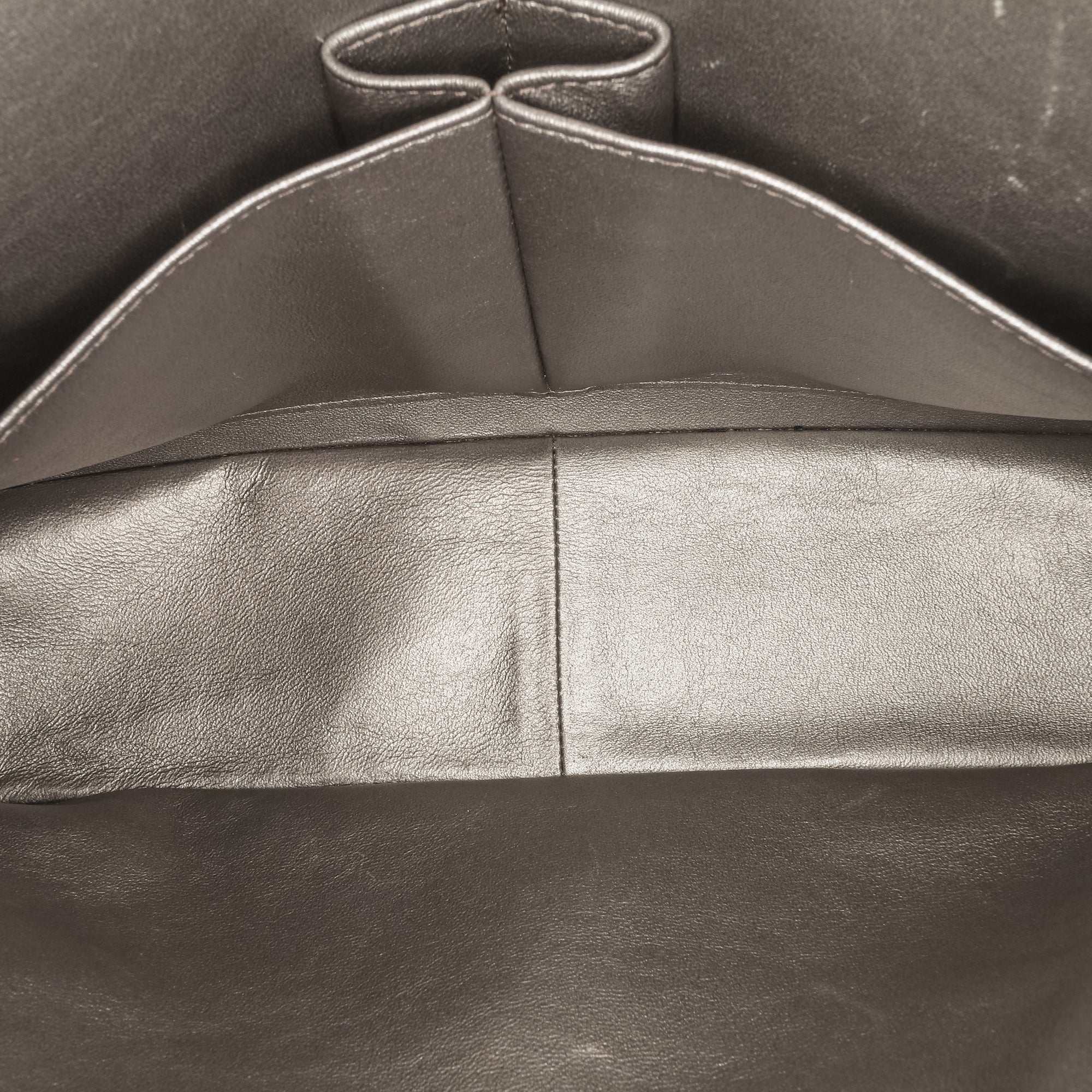 Chanel Jumbo Classic Lambskin Double Flap - image 4
