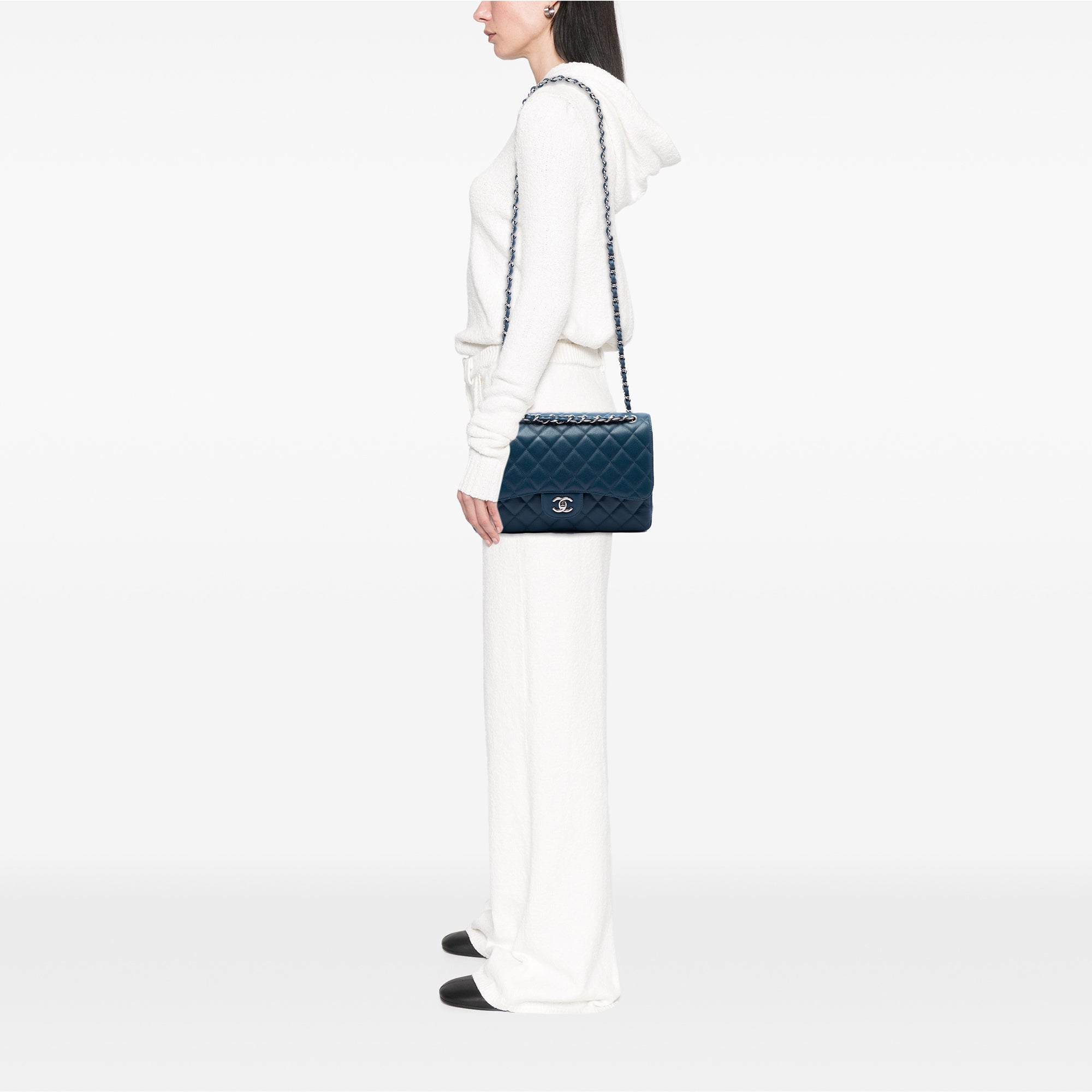 Chanel Jumbo Classic Caviar Double Flap - image 6