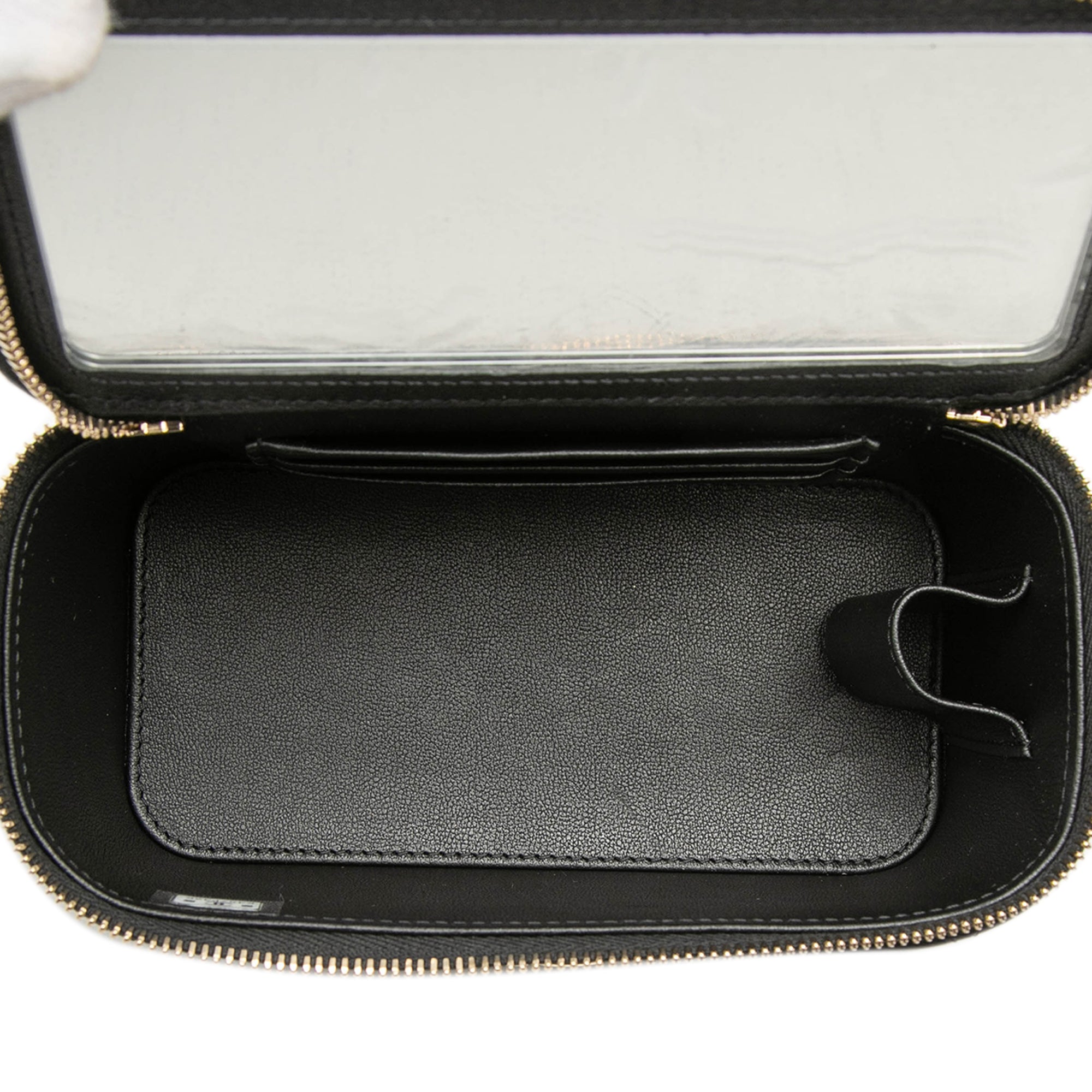 Chanel Small Lambskin Top Handle Vanity Case with Chain - image 5