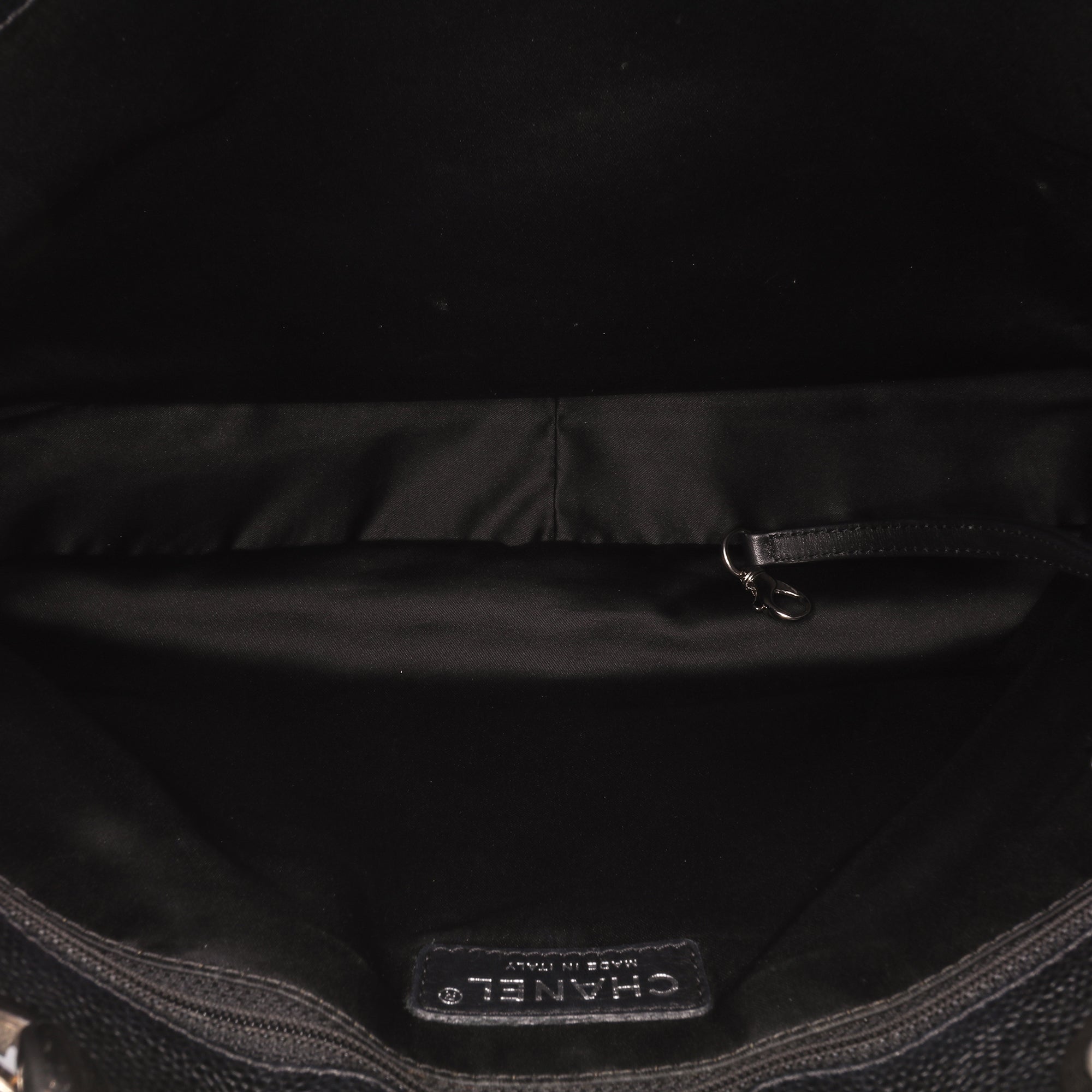 Chanel Caviar Grand Shopping Tote - image 4