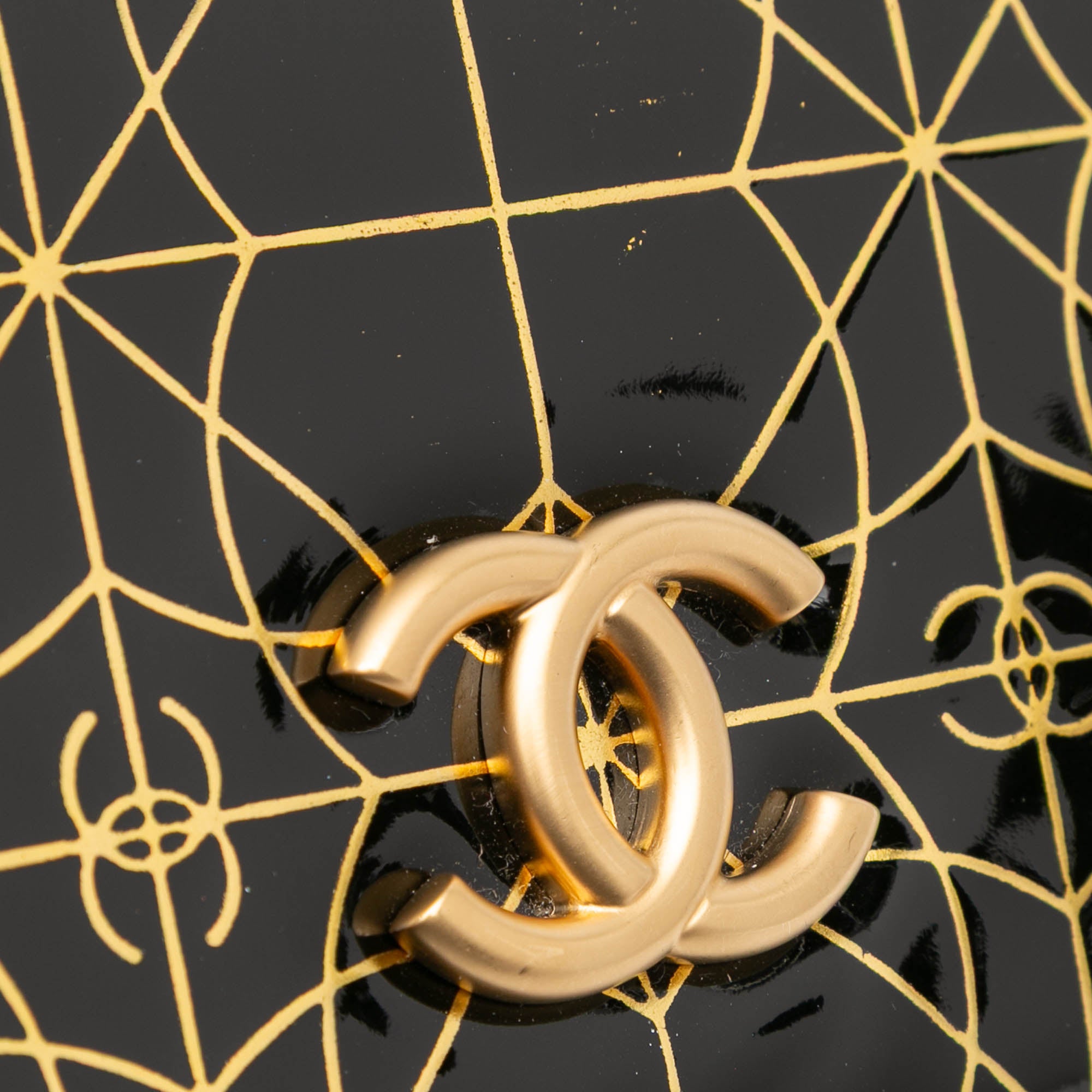 Chanel Paris Moscou Vinyl Moujik Clutch with Chain - image 7