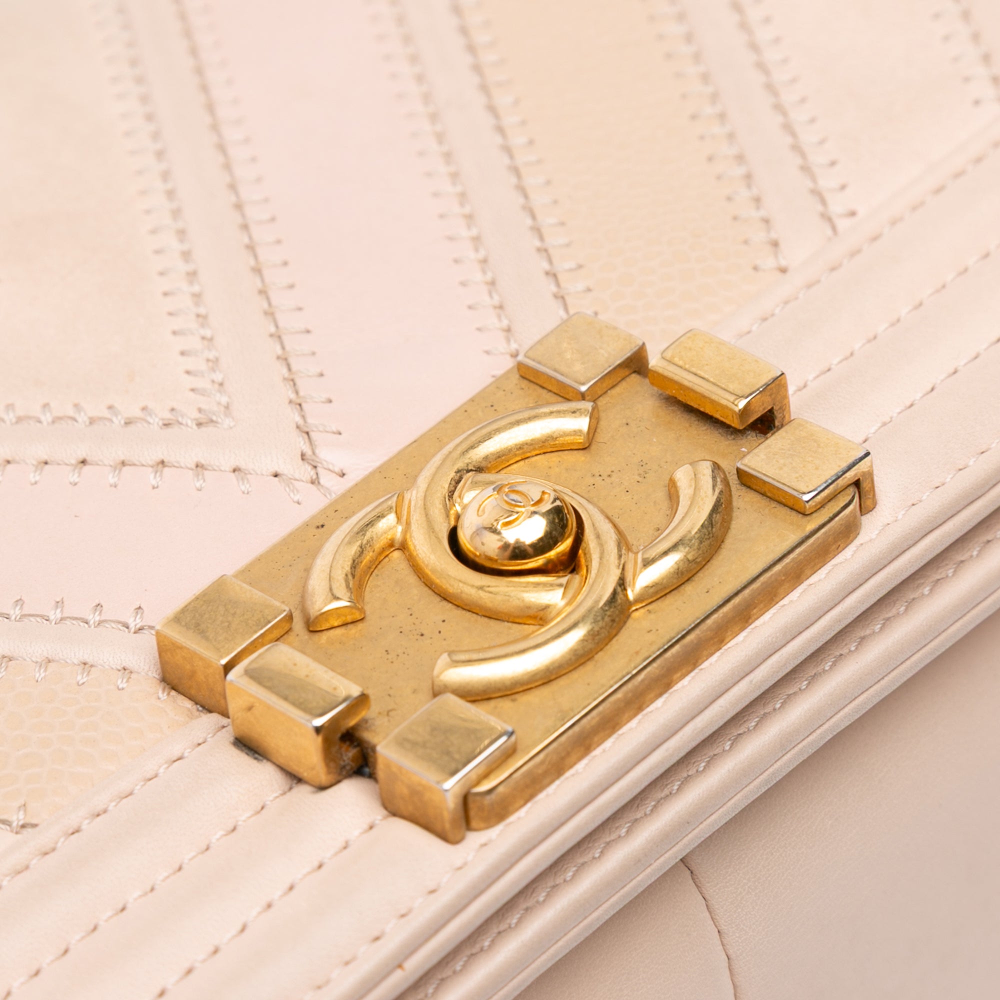 Chanel Old Medium Chevron Mixed Leathers Boy Flap - image 6