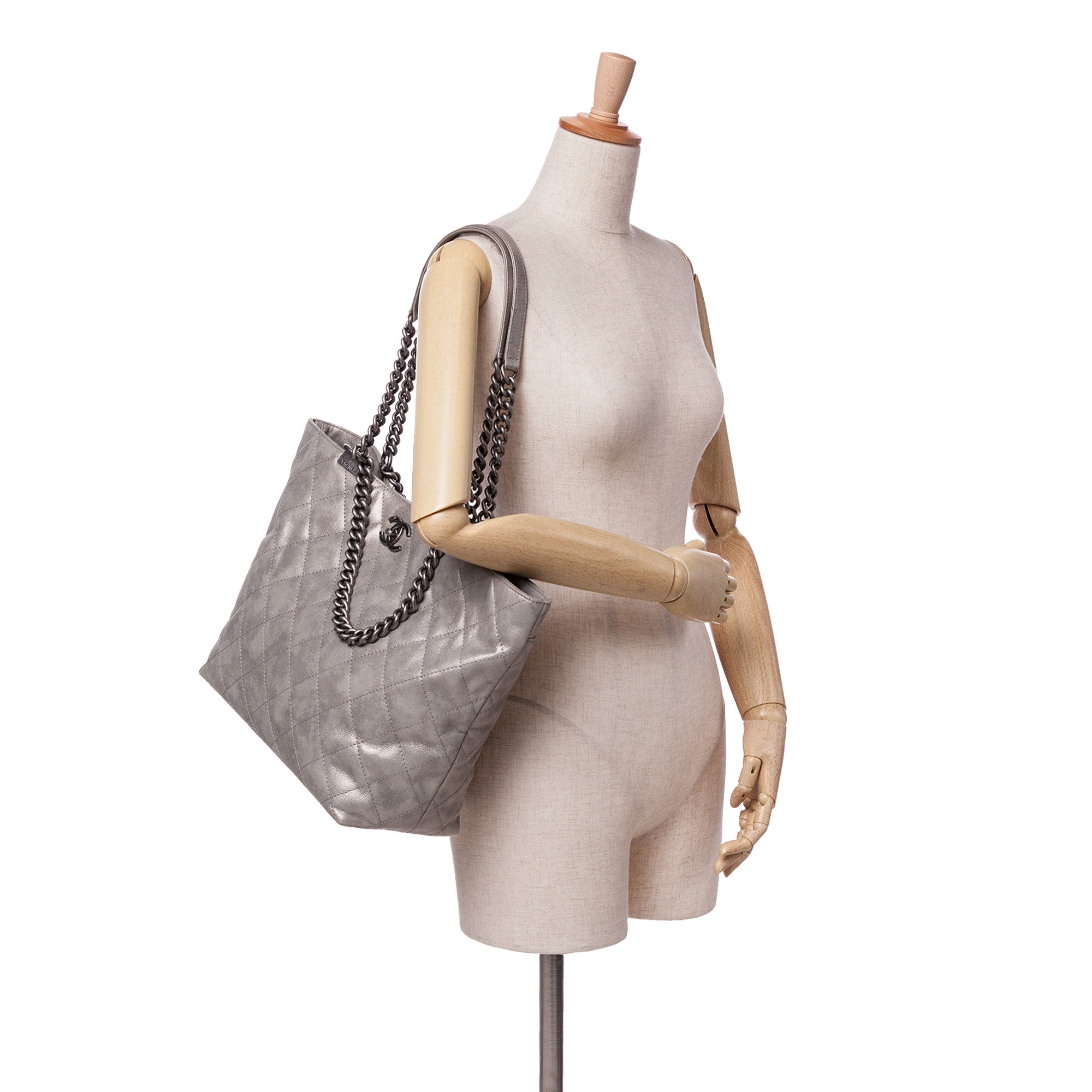Chanel Quilted Iridescent Calfskin Shopping in Chains Tote - image 9