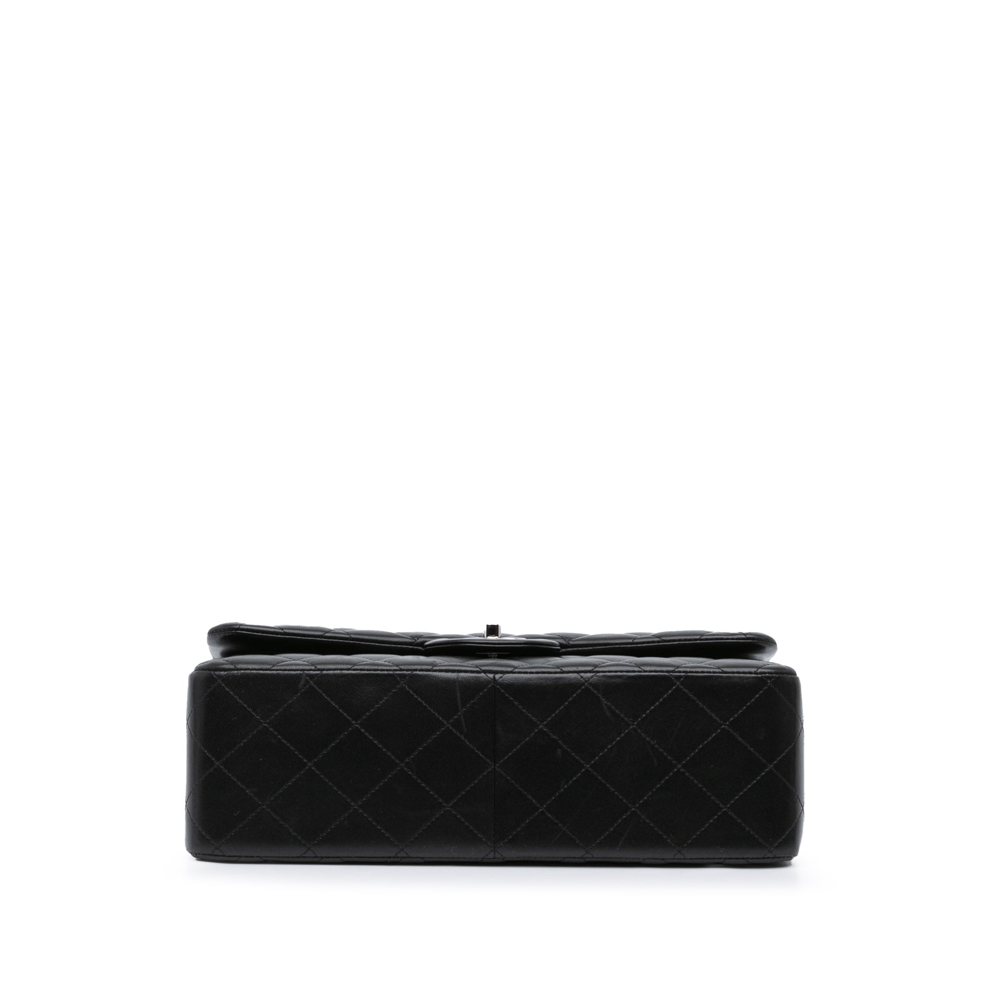 Chanel Jumbo Classic Lambskin Double Flap - image 3
