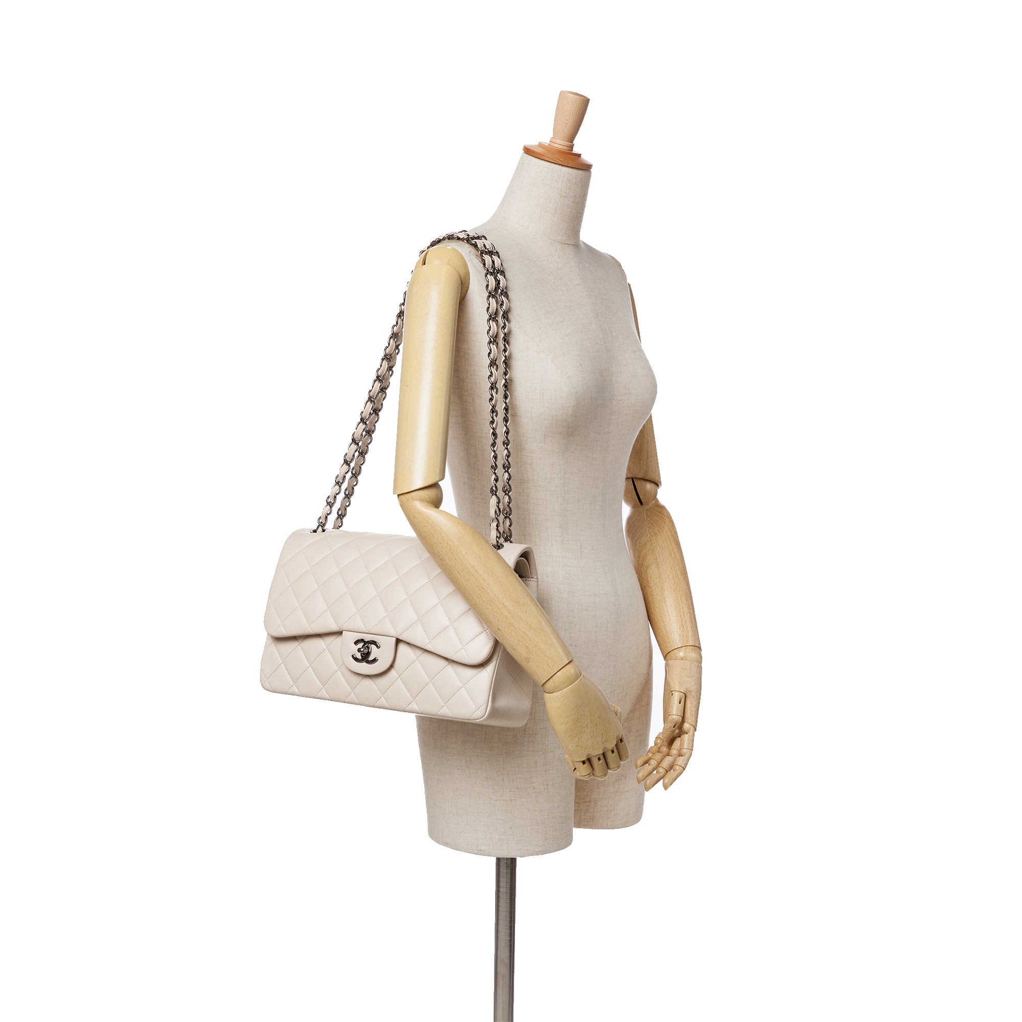Chanel Jumbo Classic Lambskin Double Flap - image 11