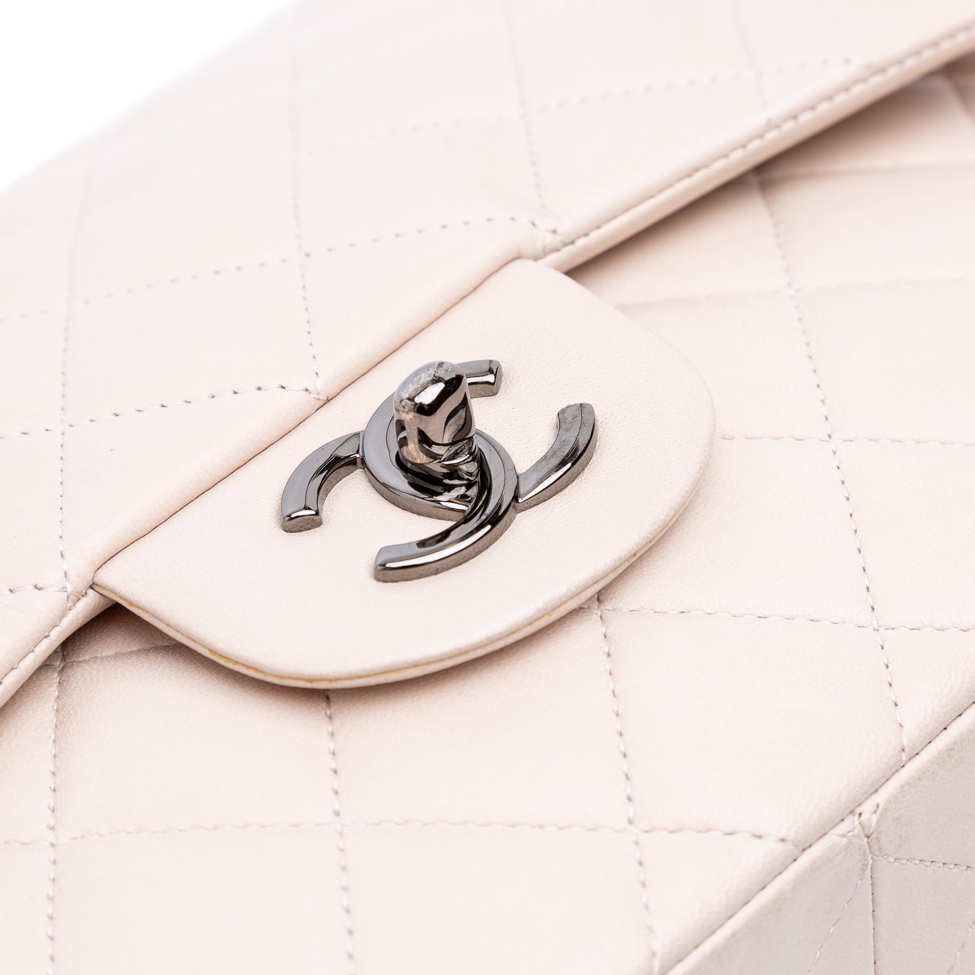 Chanel Jumbo Classic Lambskin Double Flap - image 8