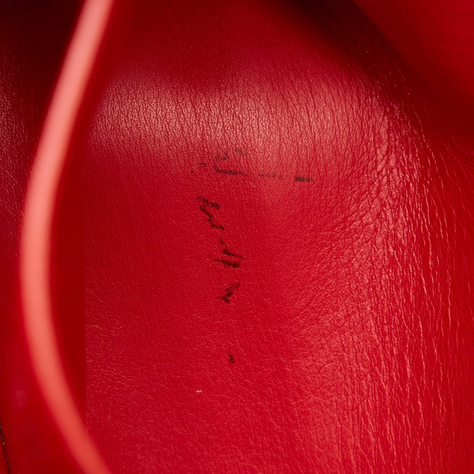 Louis Vuitton Taurillon Capucines BB - image 9