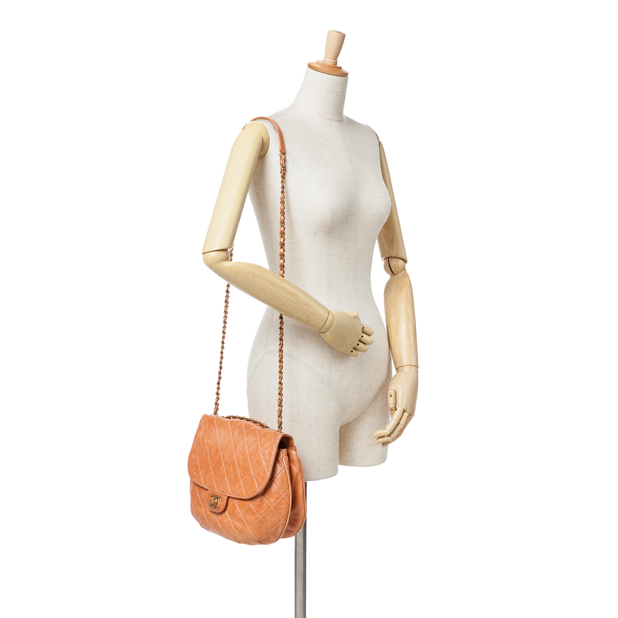 Chanel Medium Aged Calfskin Bubble CC Flap - image 10