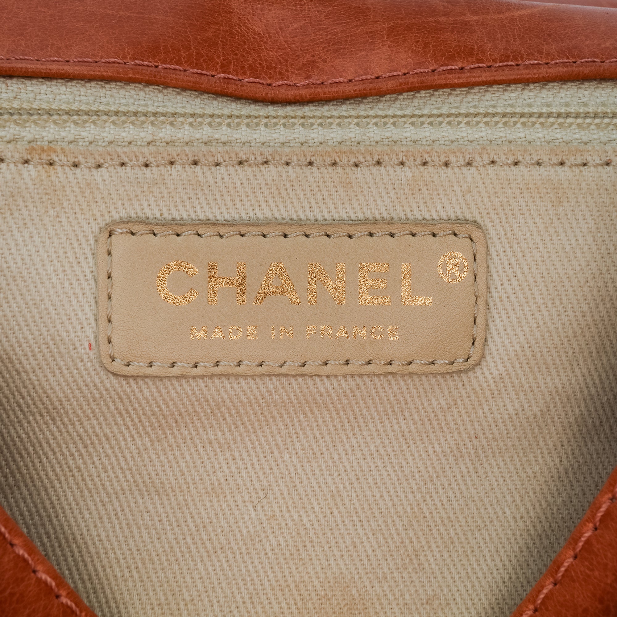 Chanel Medium Aged Calfskin Bubble CC Flap - image 5