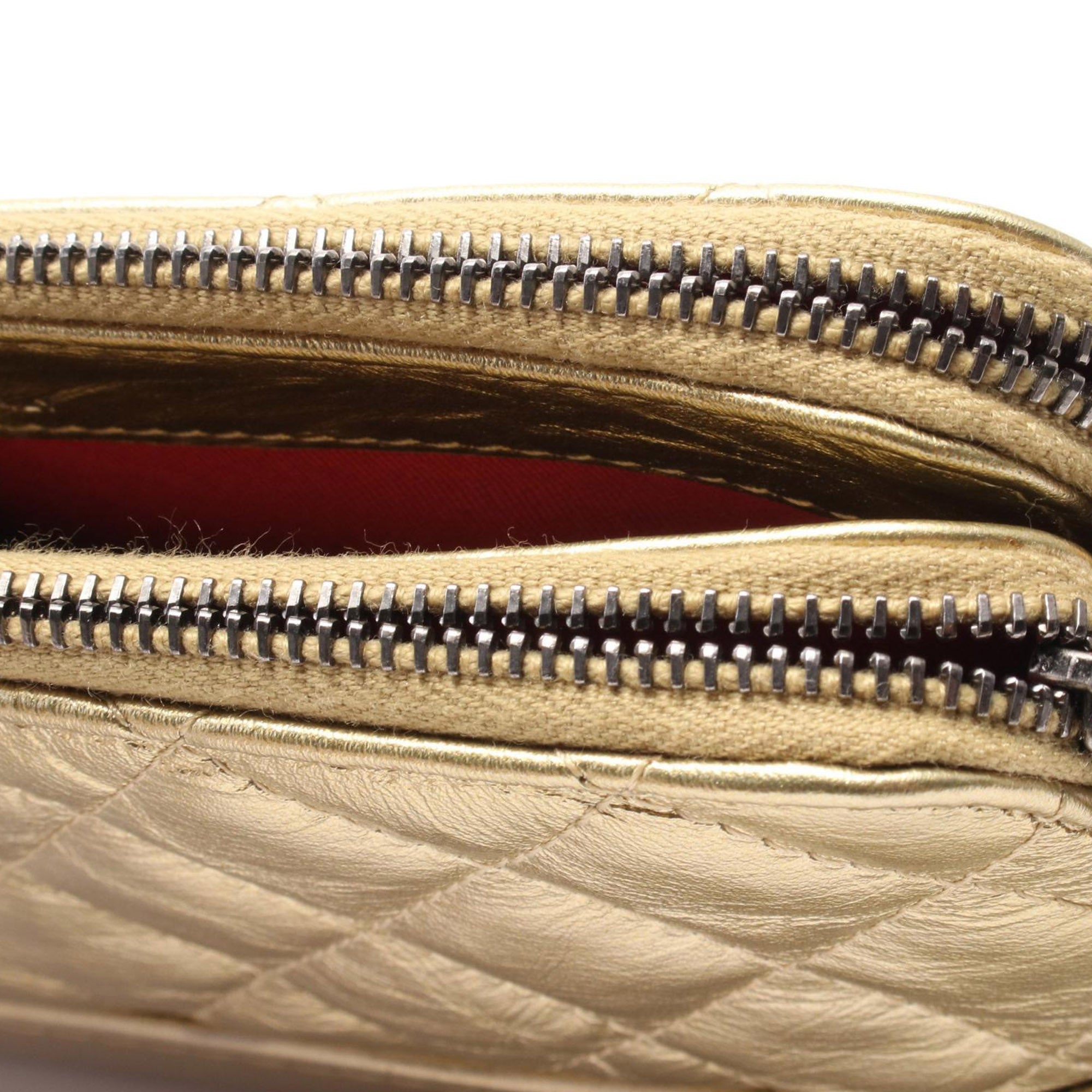 Chanel Quilted Metallic Aged Calfskin Gabrielle Clutch With Chain - image 6