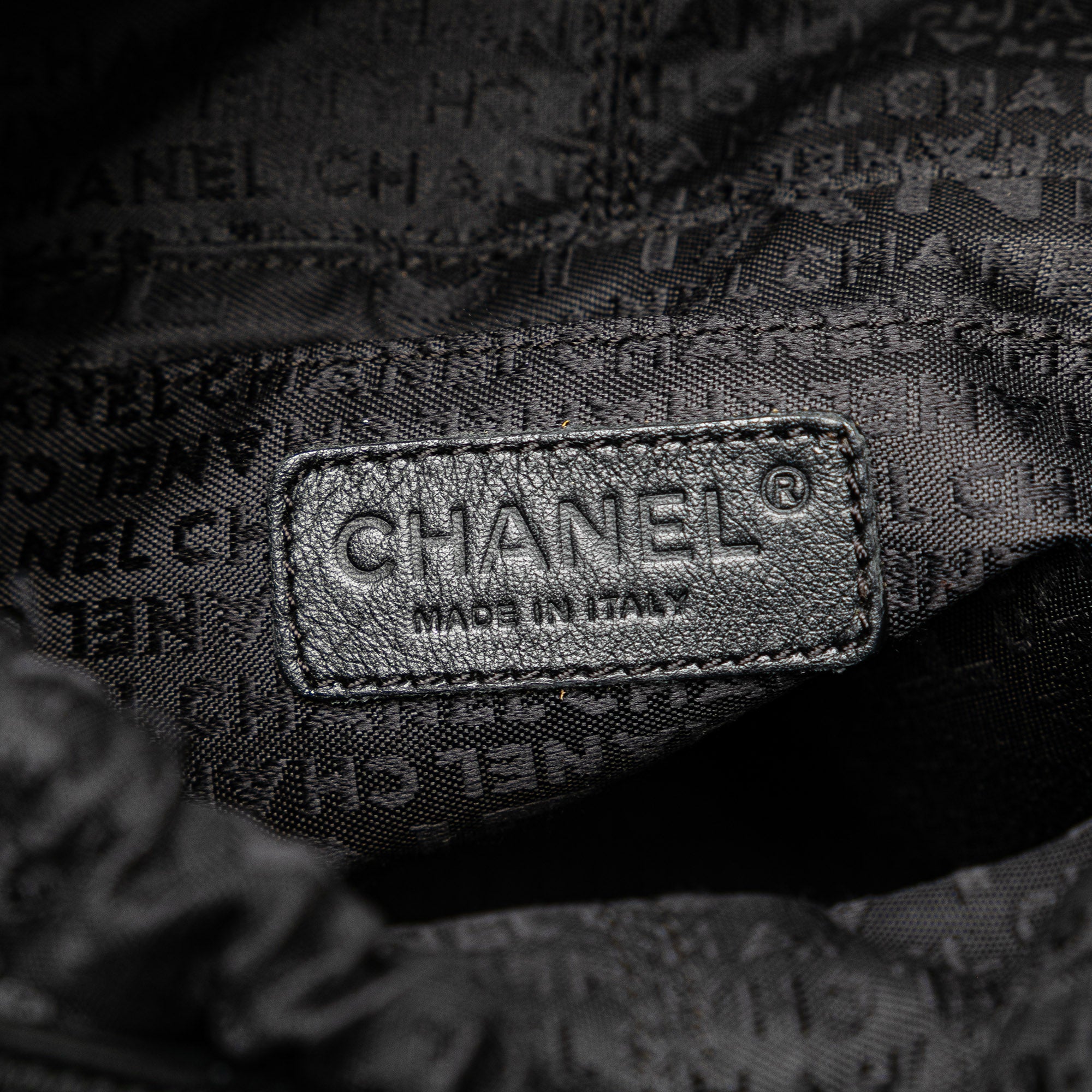 Chanel Calfskin Square Stitch Bucket Bag - image 6