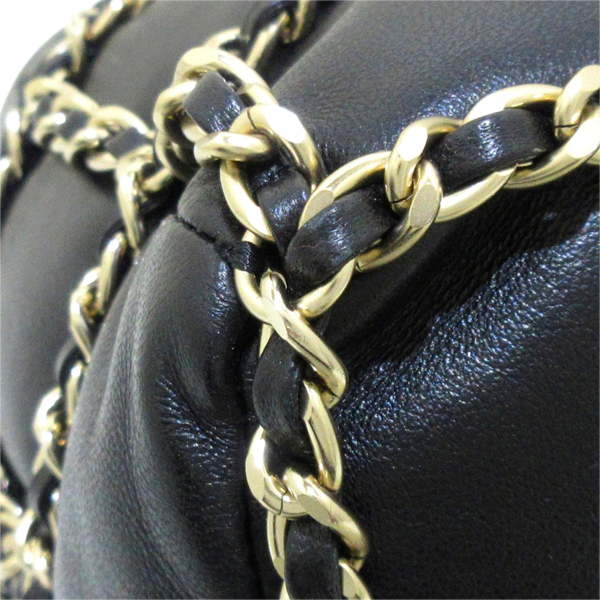 Chanel CC Bucket - image 9