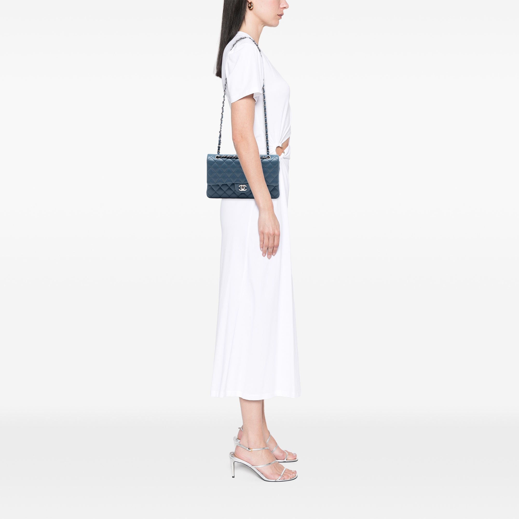 Chanel Medium Classic Caviar Double Flap - image 6