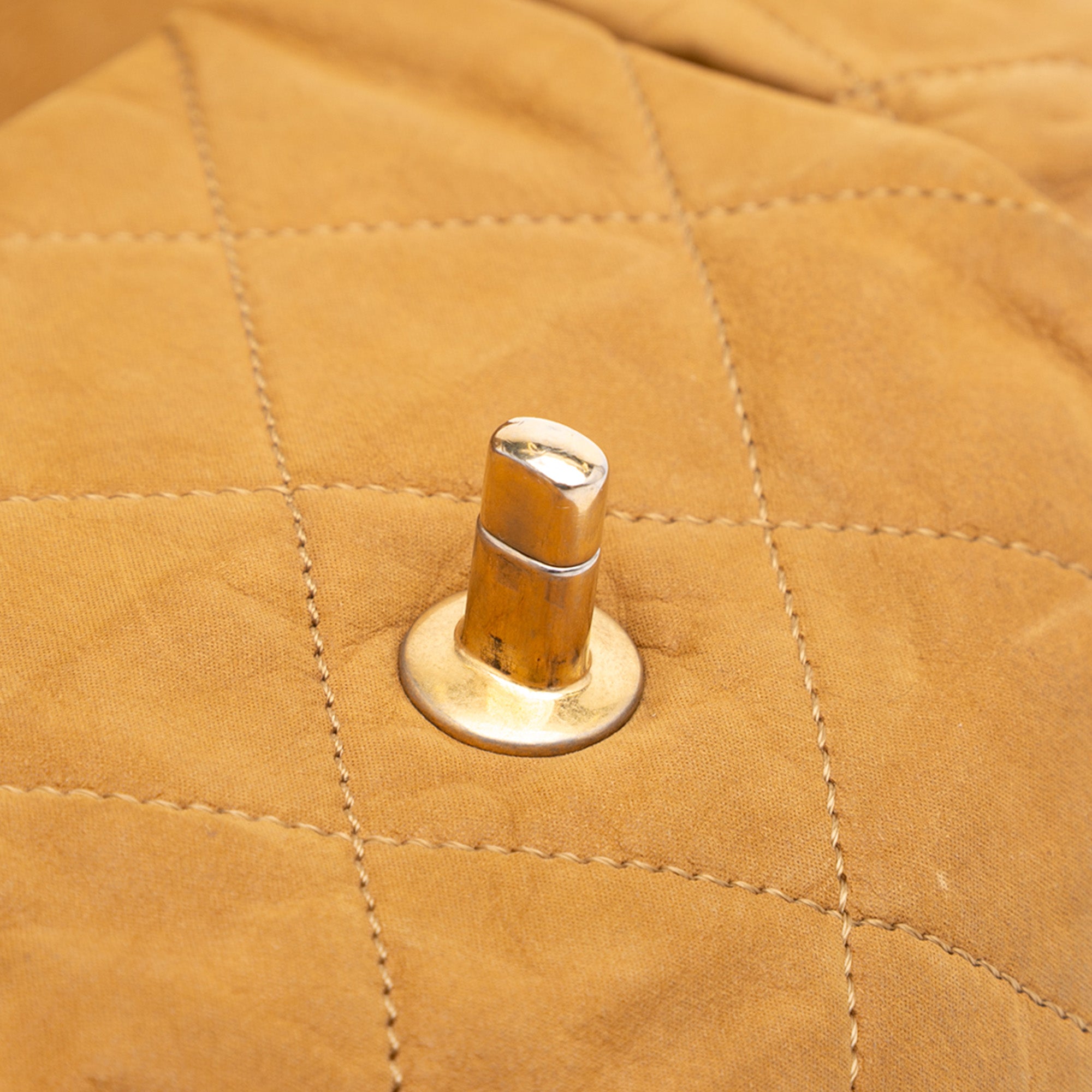 Chanel Large Iridescent Calfskin Chic Quilt Flap - image 8