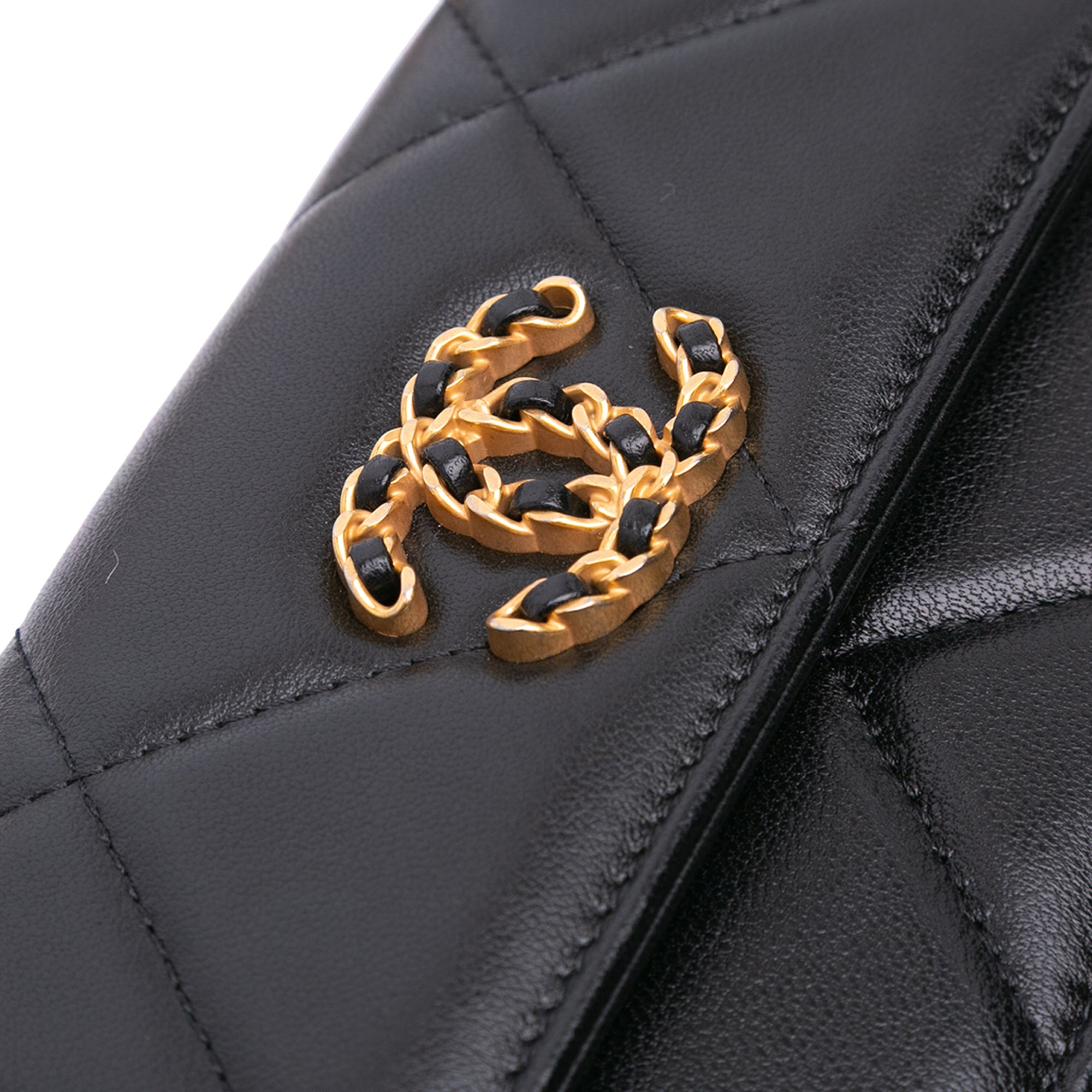 Chanel Quilted Lambskin 19 Flap Coin Purse With Chain - image 7