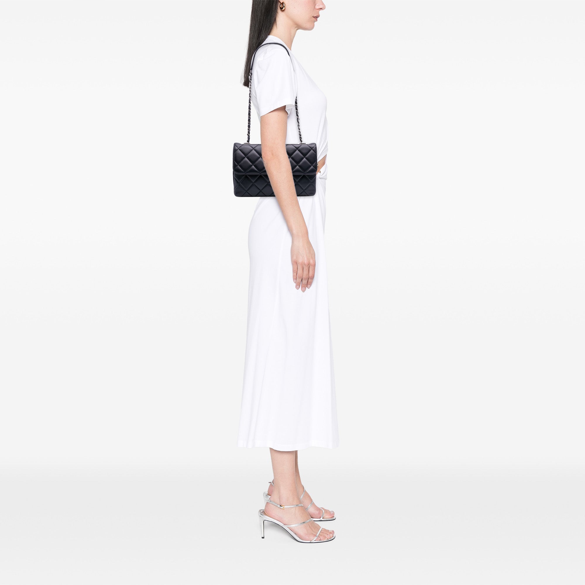 Chanel Medium Lambskin Trendy CC Flap - image 12